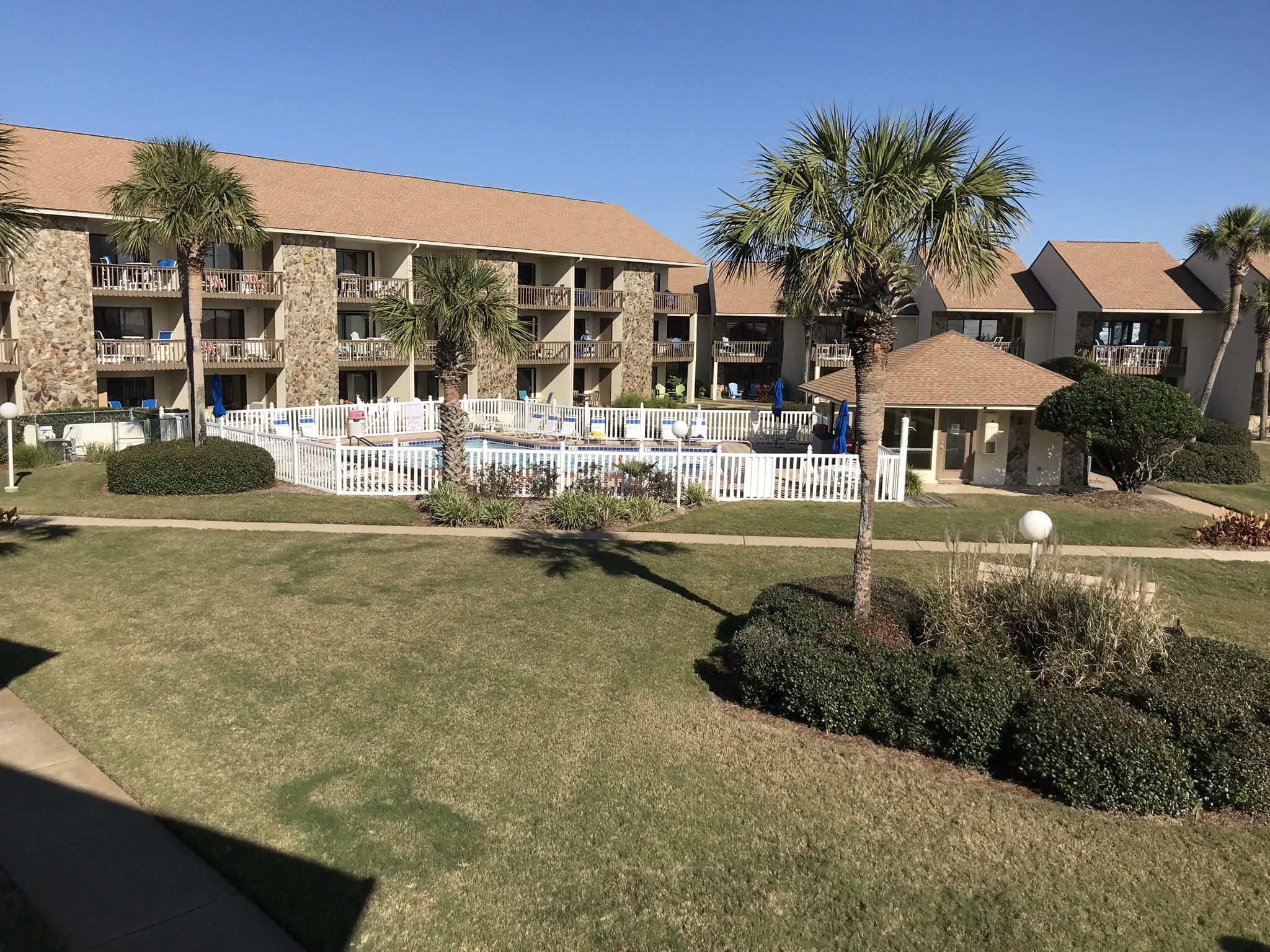 BLUE SURF T/H - Residential