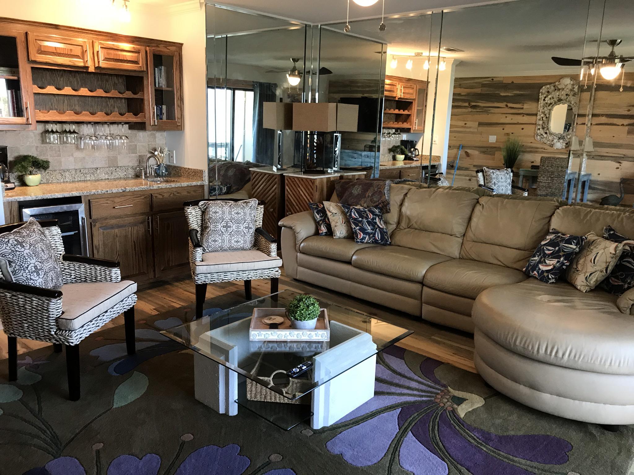 BLUE SURF T/H - Residential