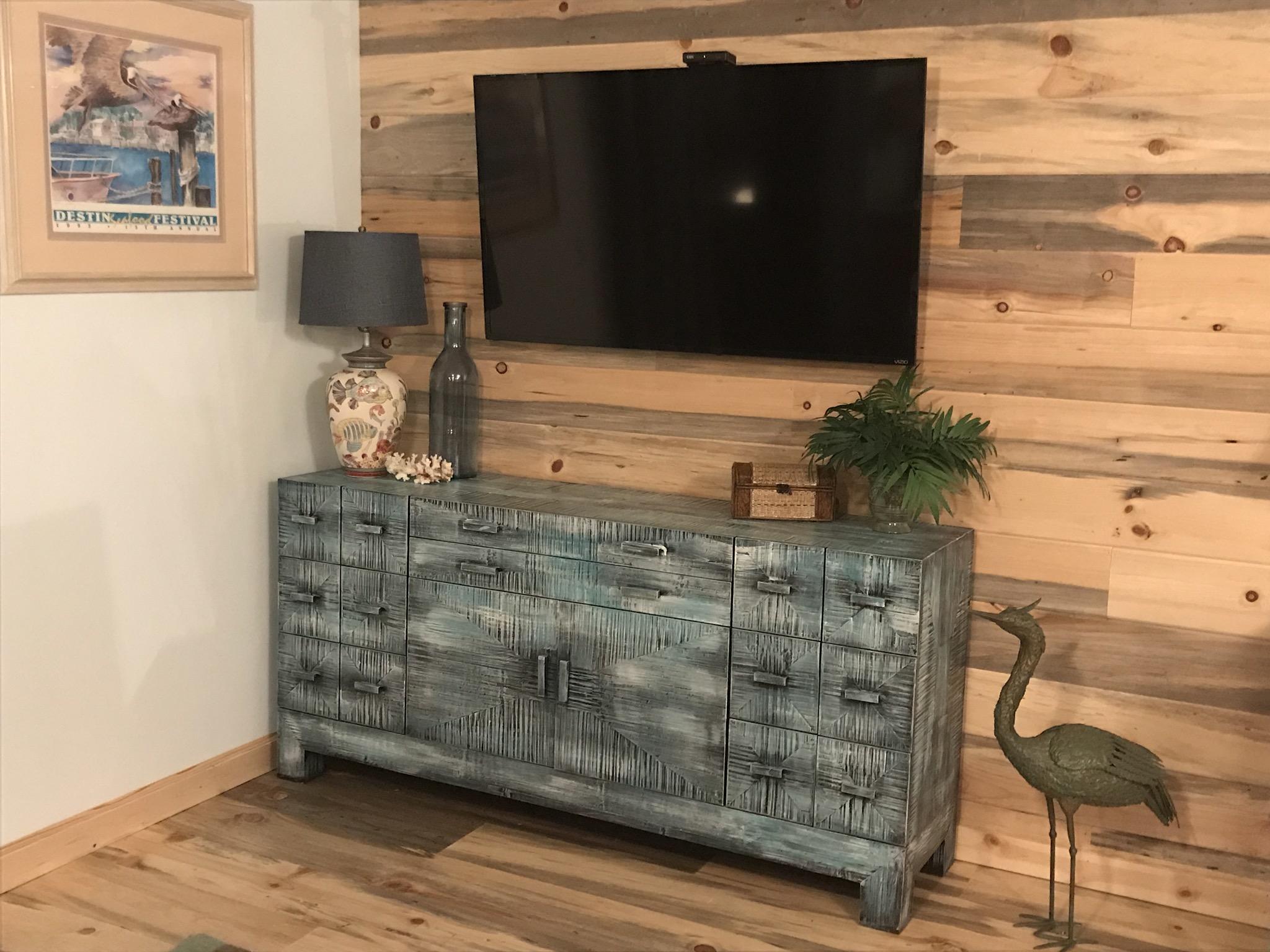 BLUE SURF T/H - Residential