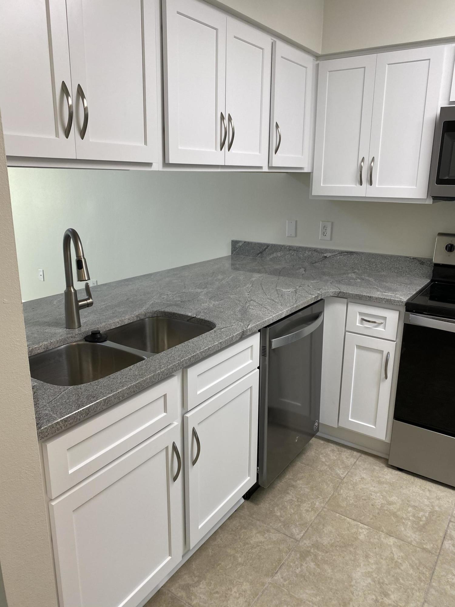 FOREST VIEW T/H - Residential