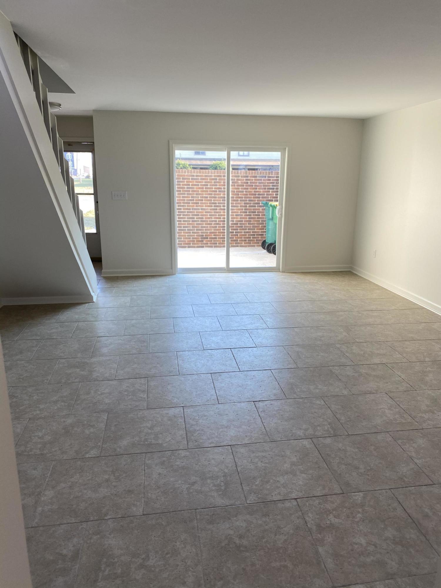 FOREST VIEW T/H - Residential