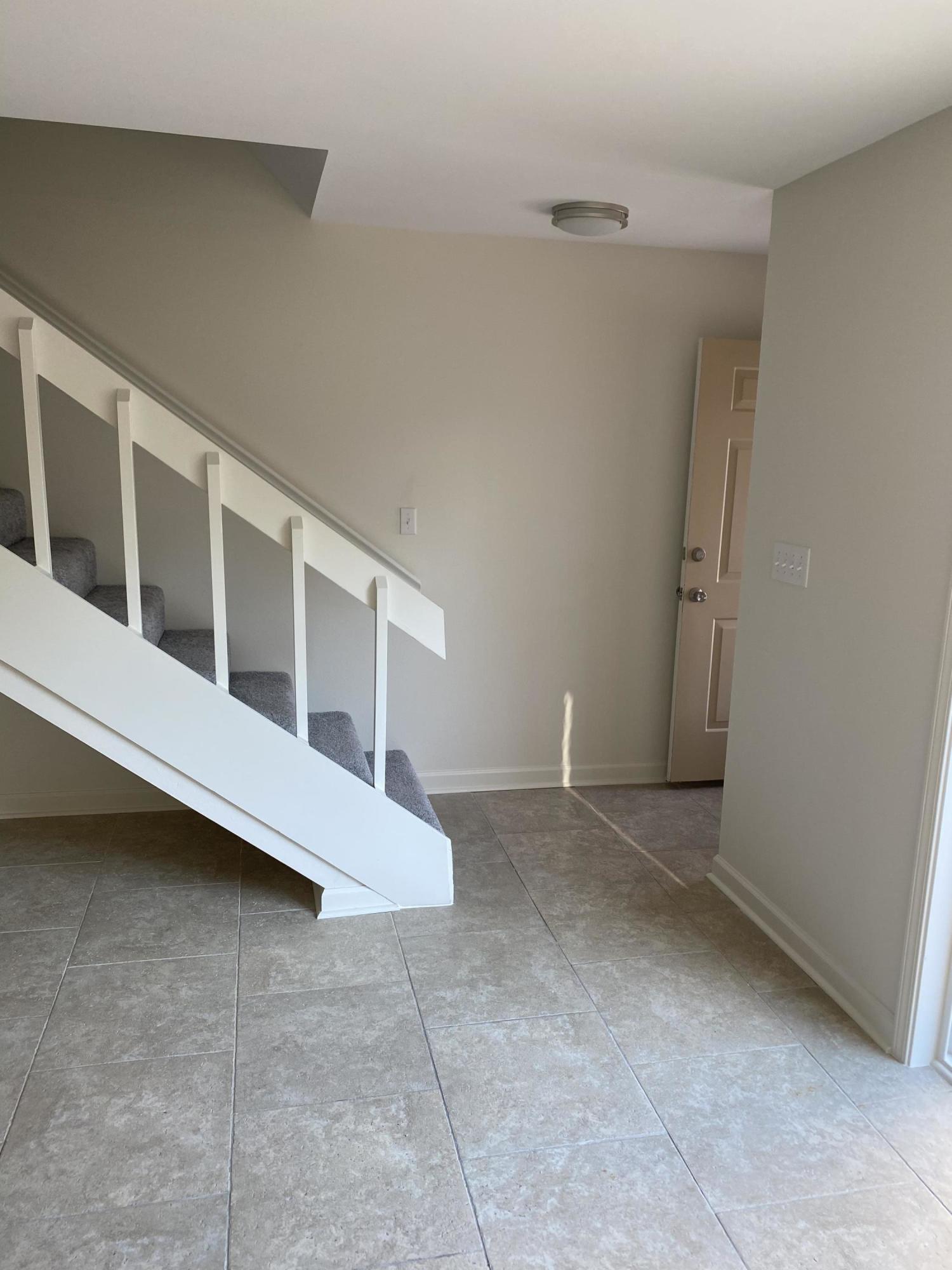 FOREST VIEW T/H - Residential