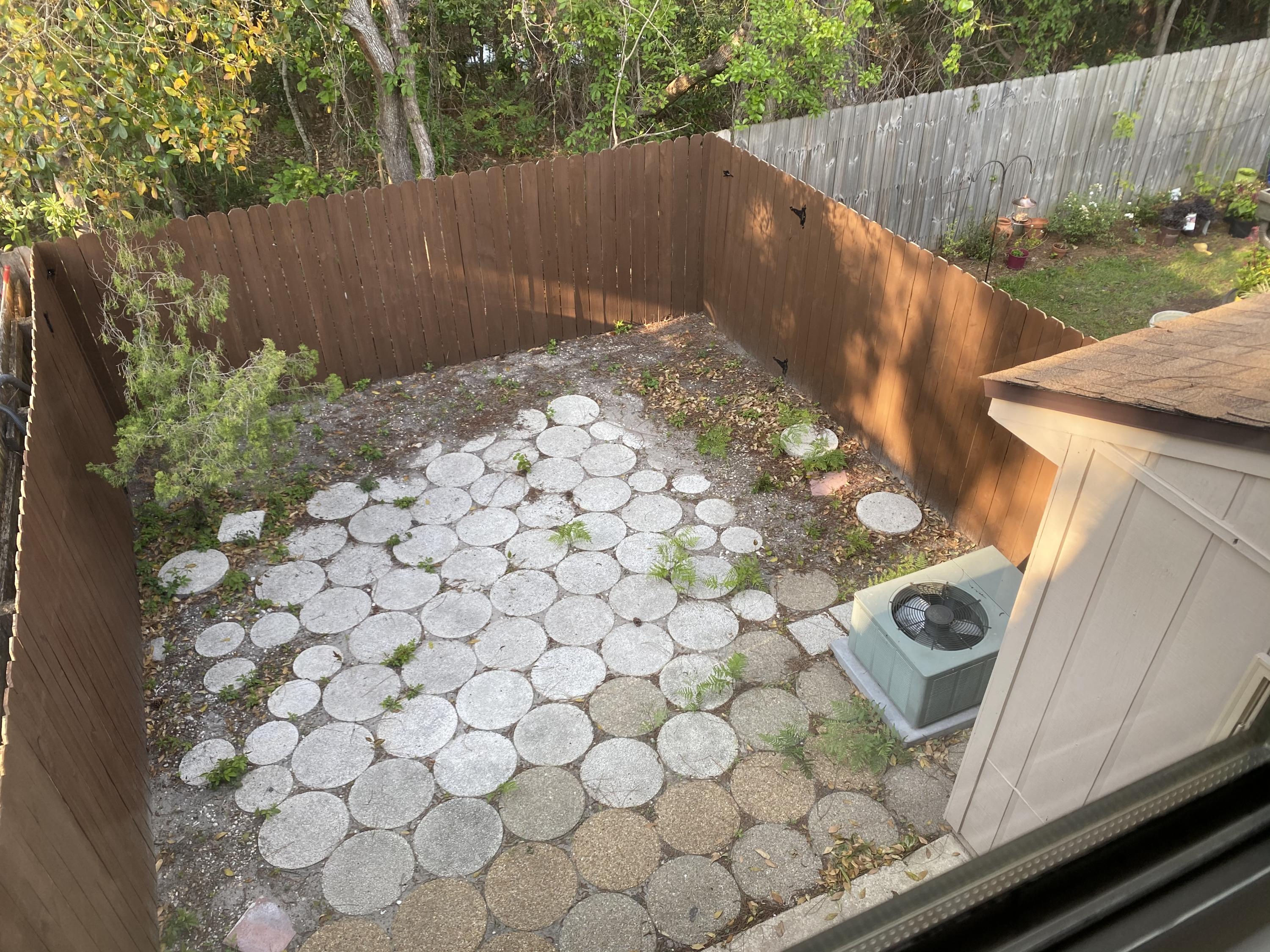 FOREST VIEW T/H - Residential