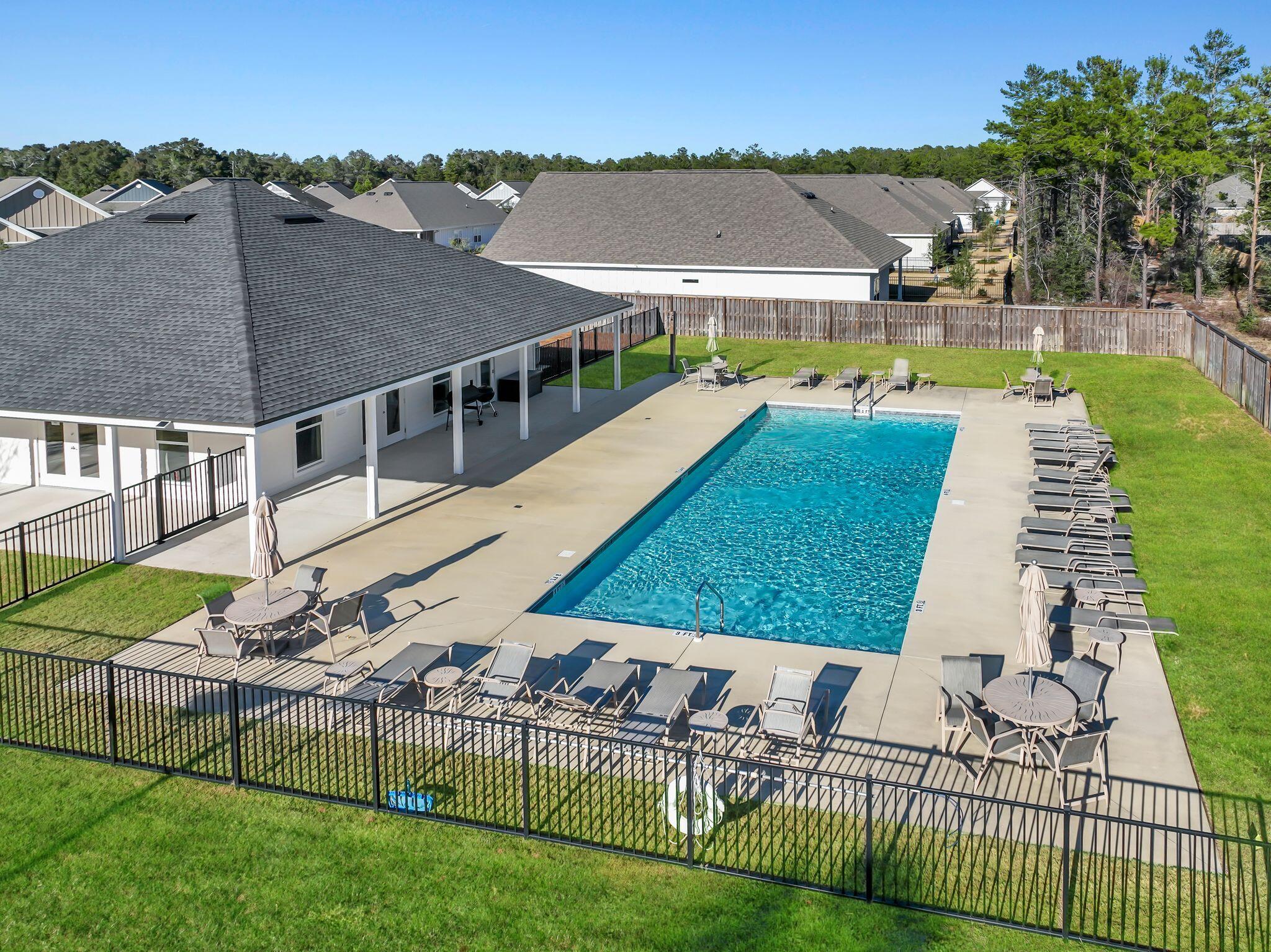 HAMMOCK BAY - Residential