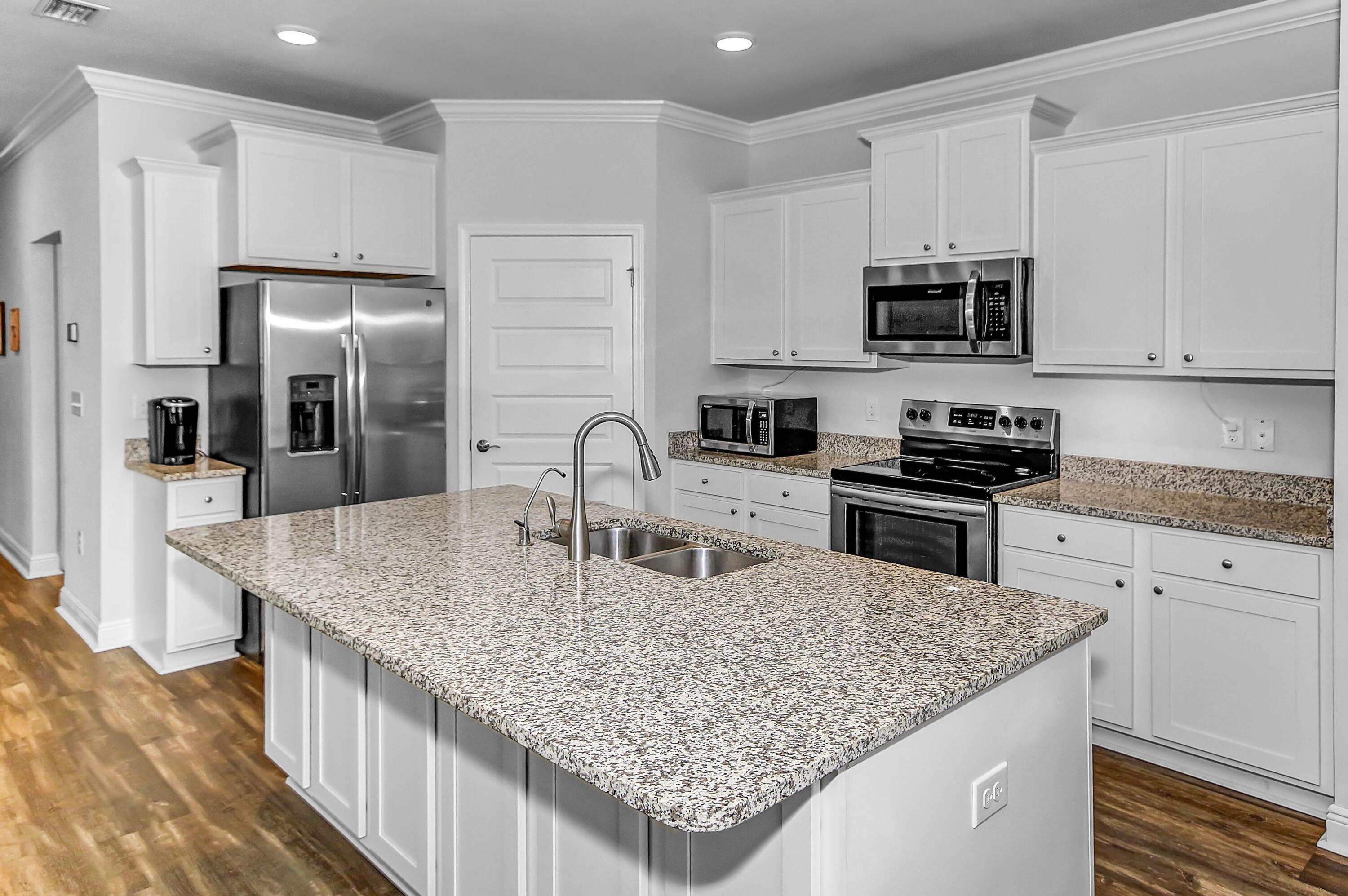 HAMMOCK BAY - Residential