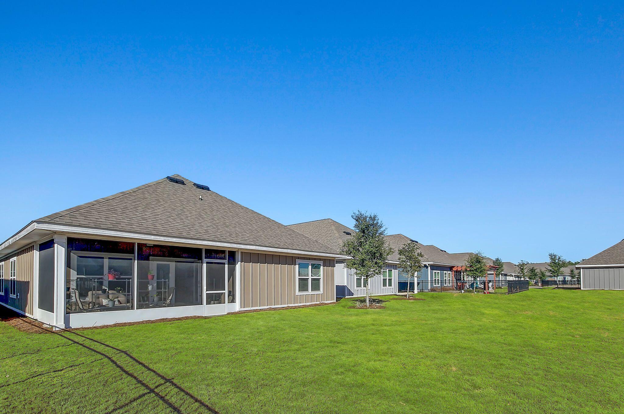 HAMMOCK BAY - Residential