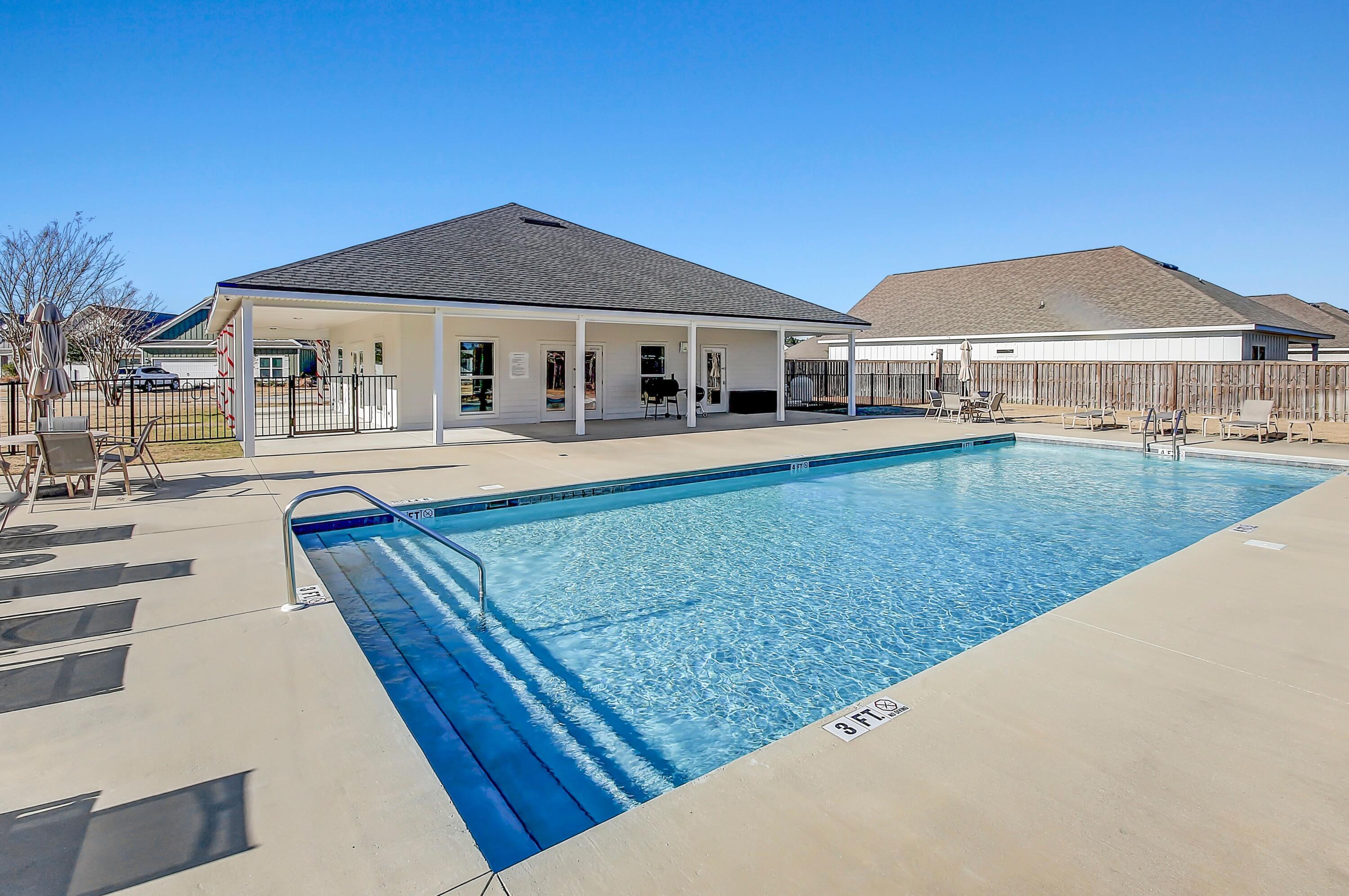 HAMMOCK BAY - Residential