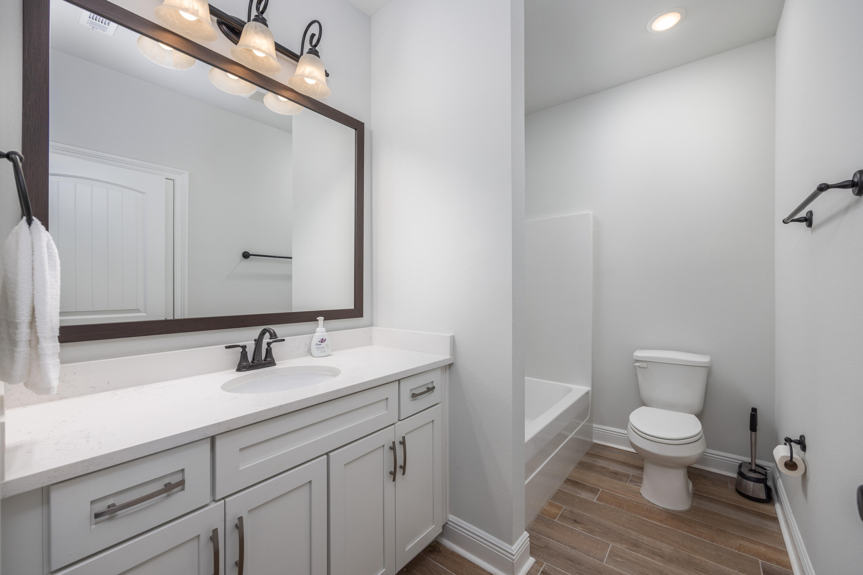 HAMMOCK BAY - Residential