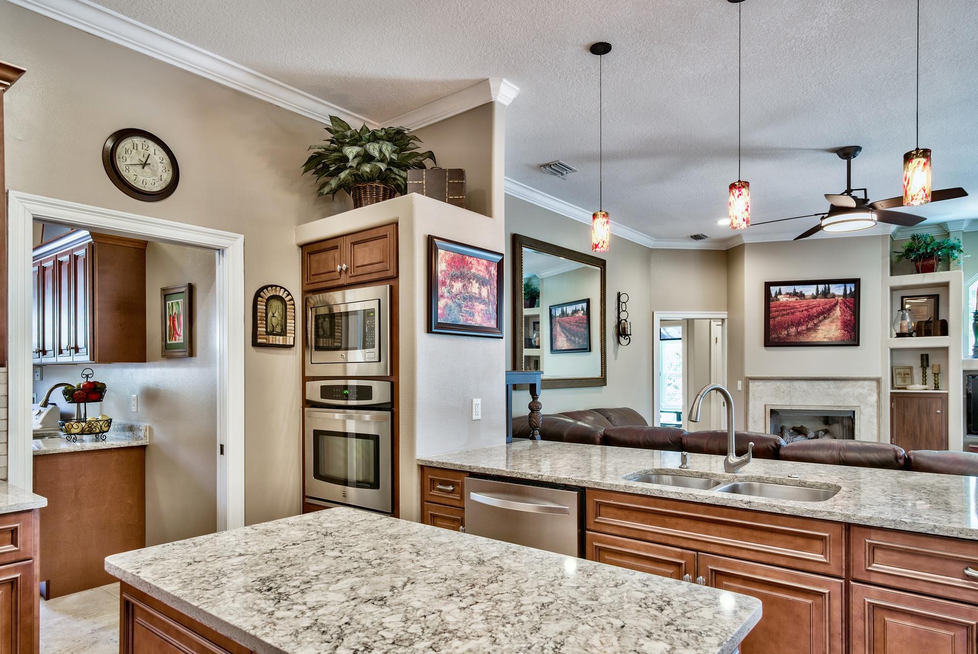 COUNTRY CLUB HILLS PH 1 - Residential