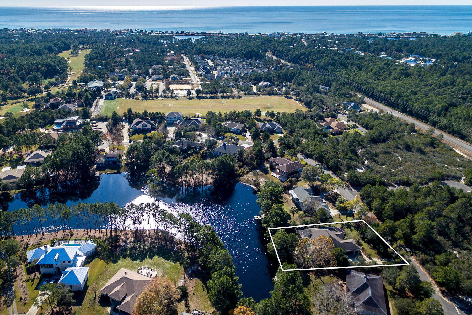 COUNTRY CLUB HILLS PH 1 - Residential