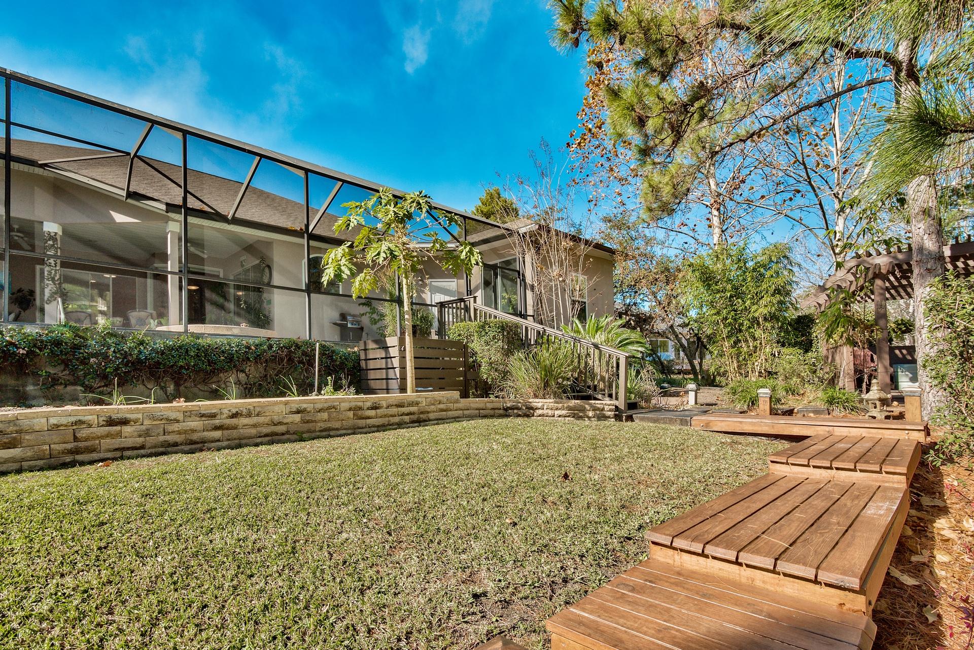 COUNTRY CLUB HILLS PH 1 - Residential