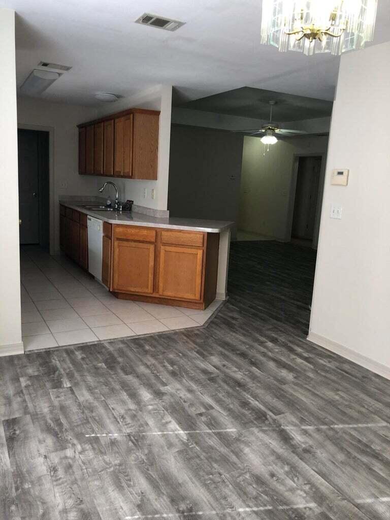 ROSEMONT - Residential Lease