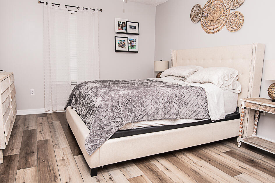 RIDGE CREST PH II - Residential Lease