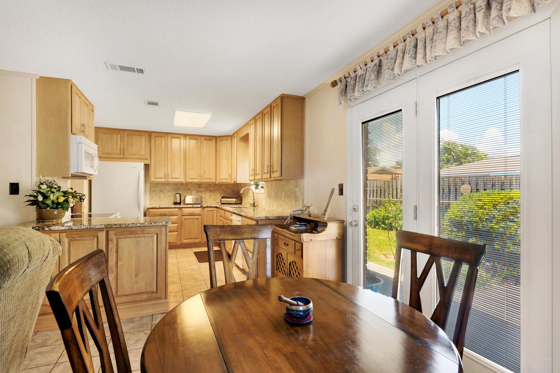 LAKE LORRAINE EST 3RD - Residential