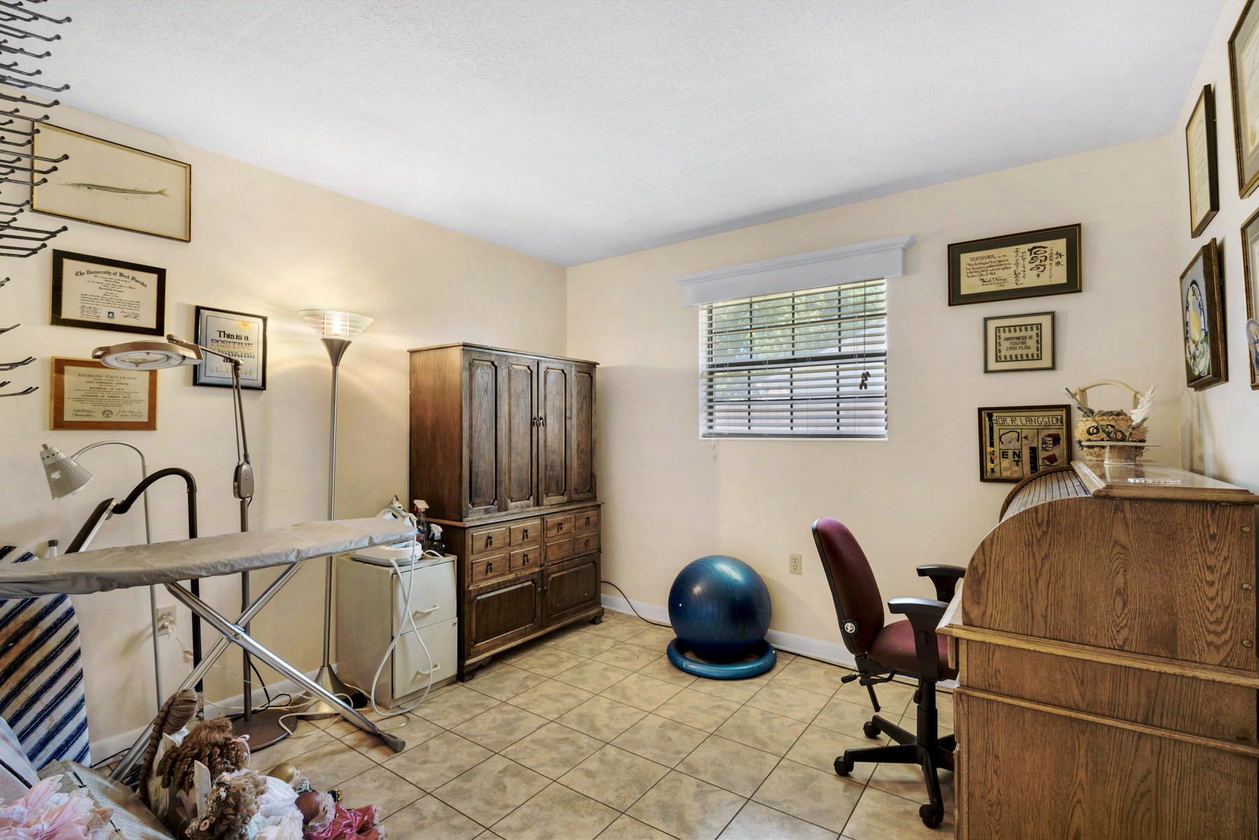 LAKE LORRAINE EST 3RD - Residential