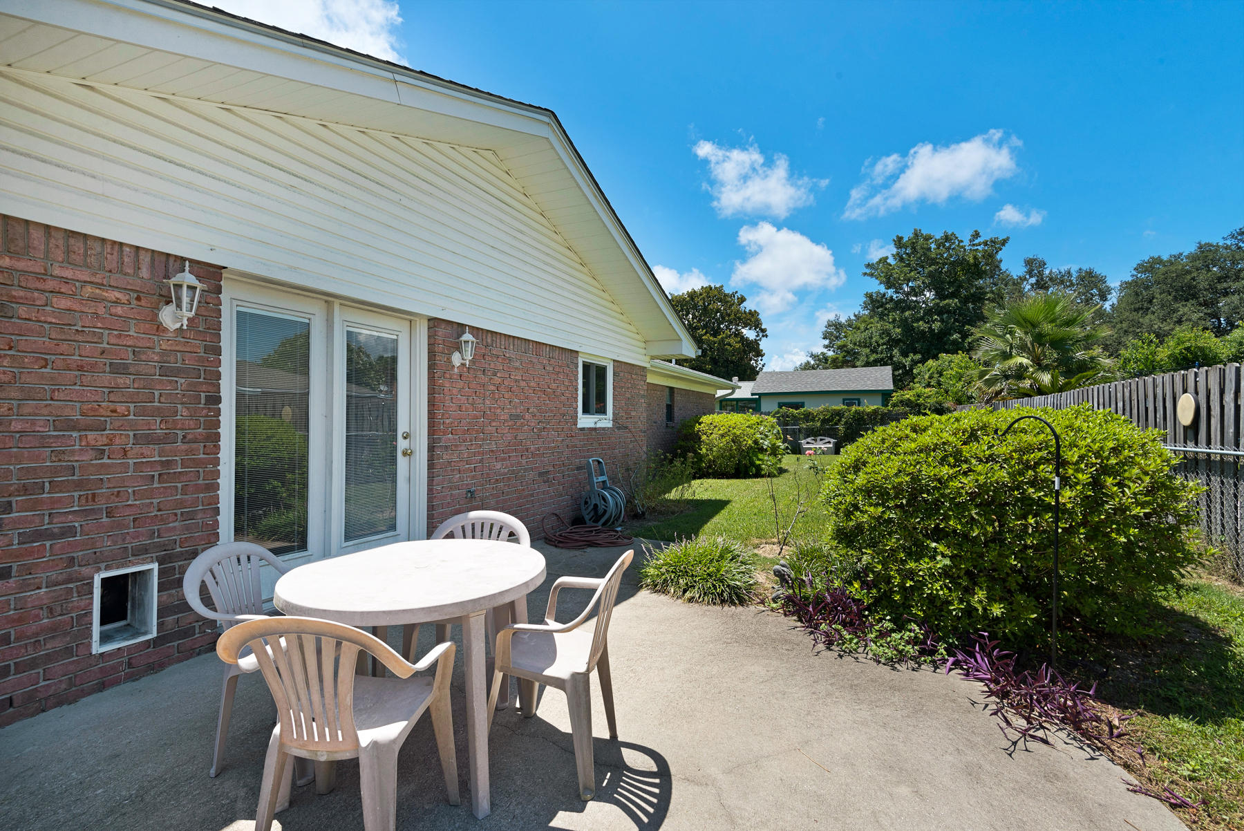 LAKE LORRAINE EST 3RD - Residential