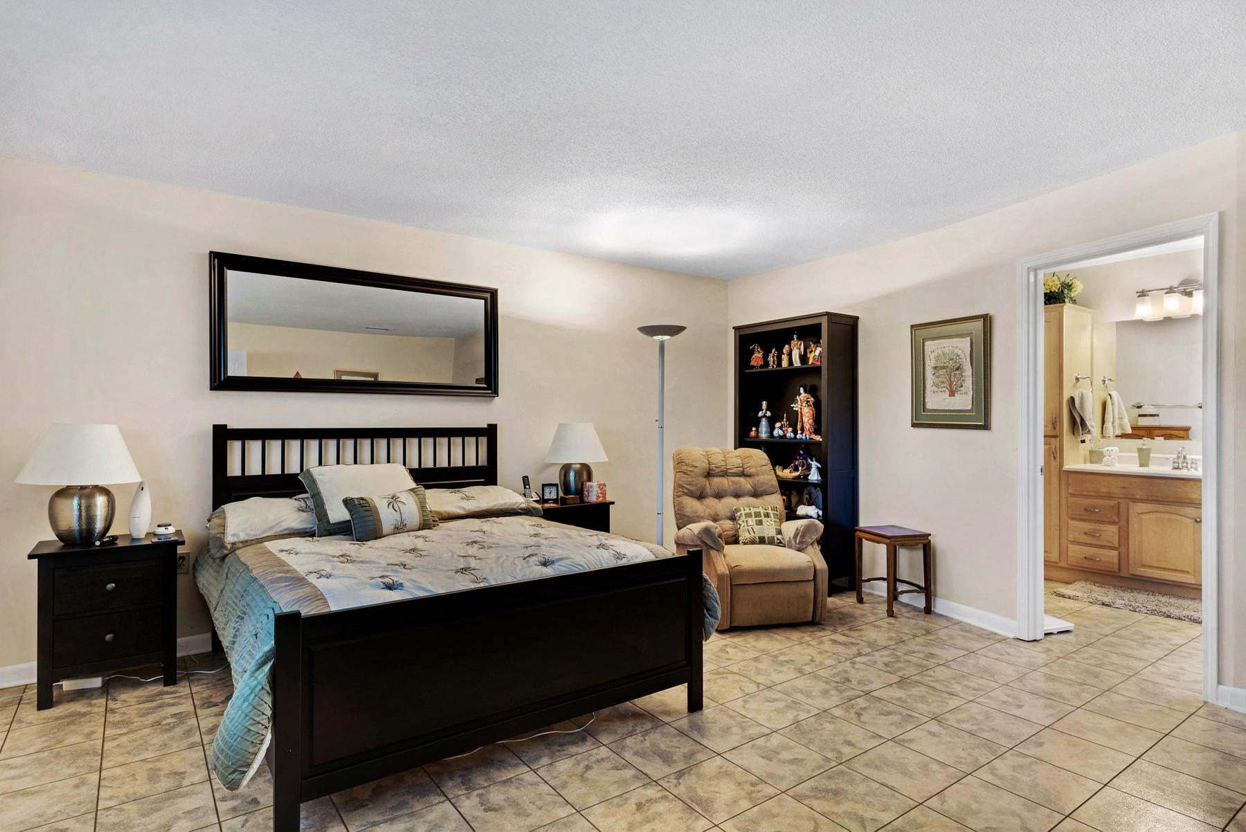 LAKE LORRAINE EST 3RD - Residential