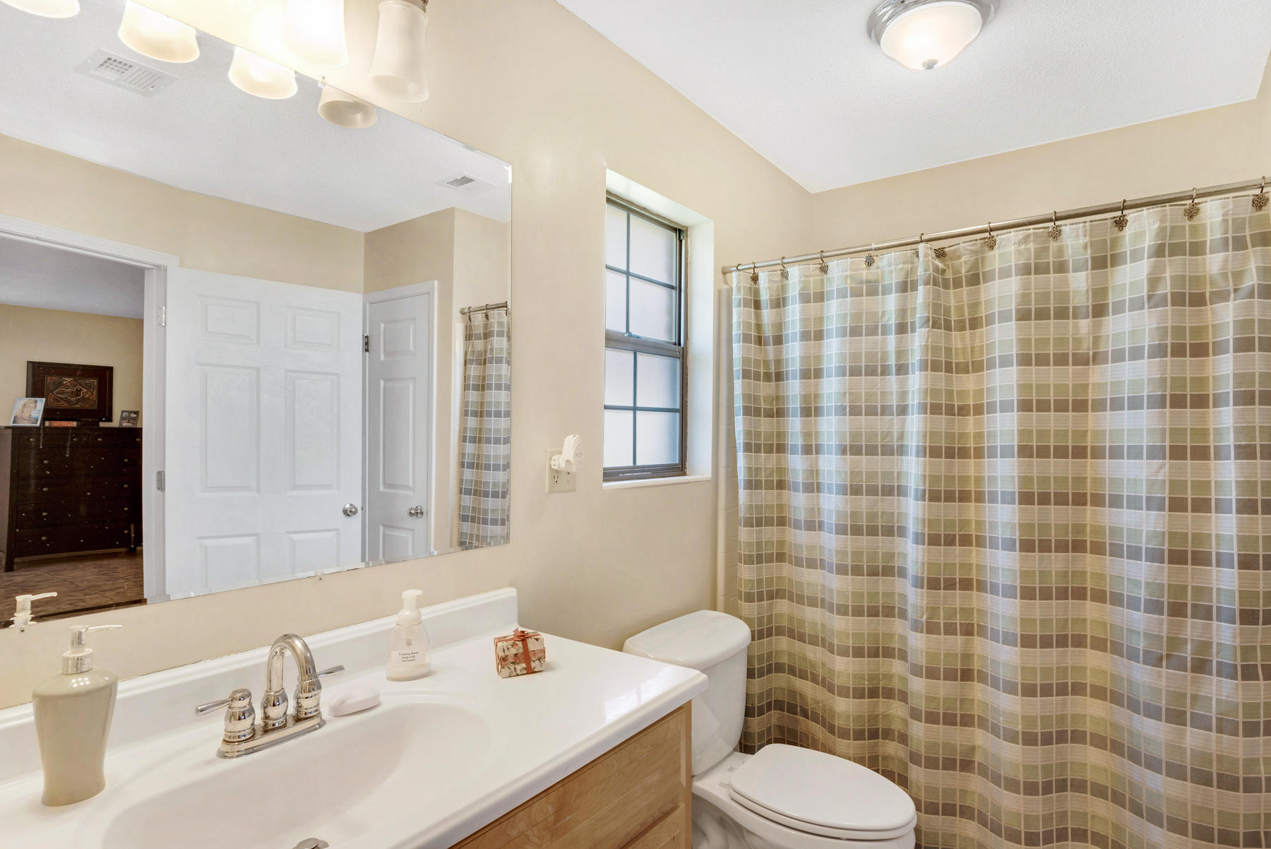 LAKE LORRAINE EST 3RD - Residential