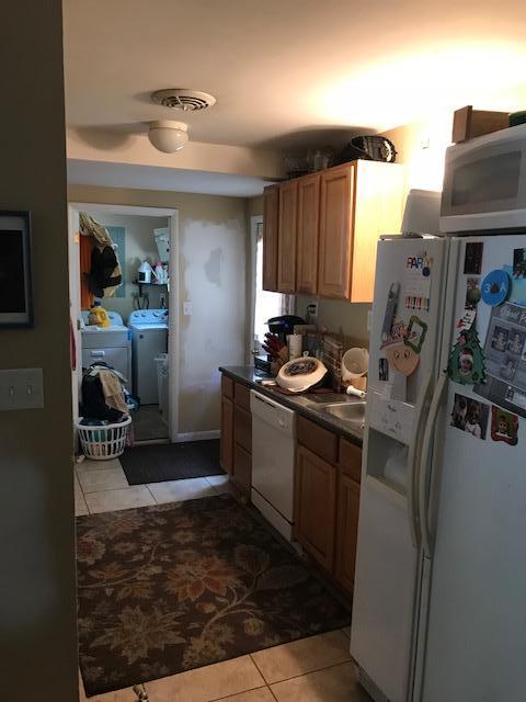 3RD ADD GARNIER BCH LOT 10 BLK 6 - Residential