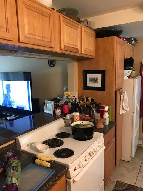 3RD ADD GARNIER BCH LOT 10 BLK 6 - Residential