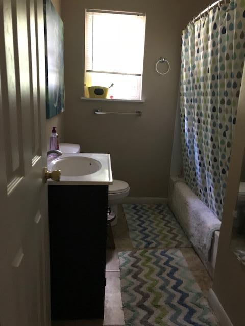 3RD ADD GARNIER BCH LOT 10 BLK 6 - Residential