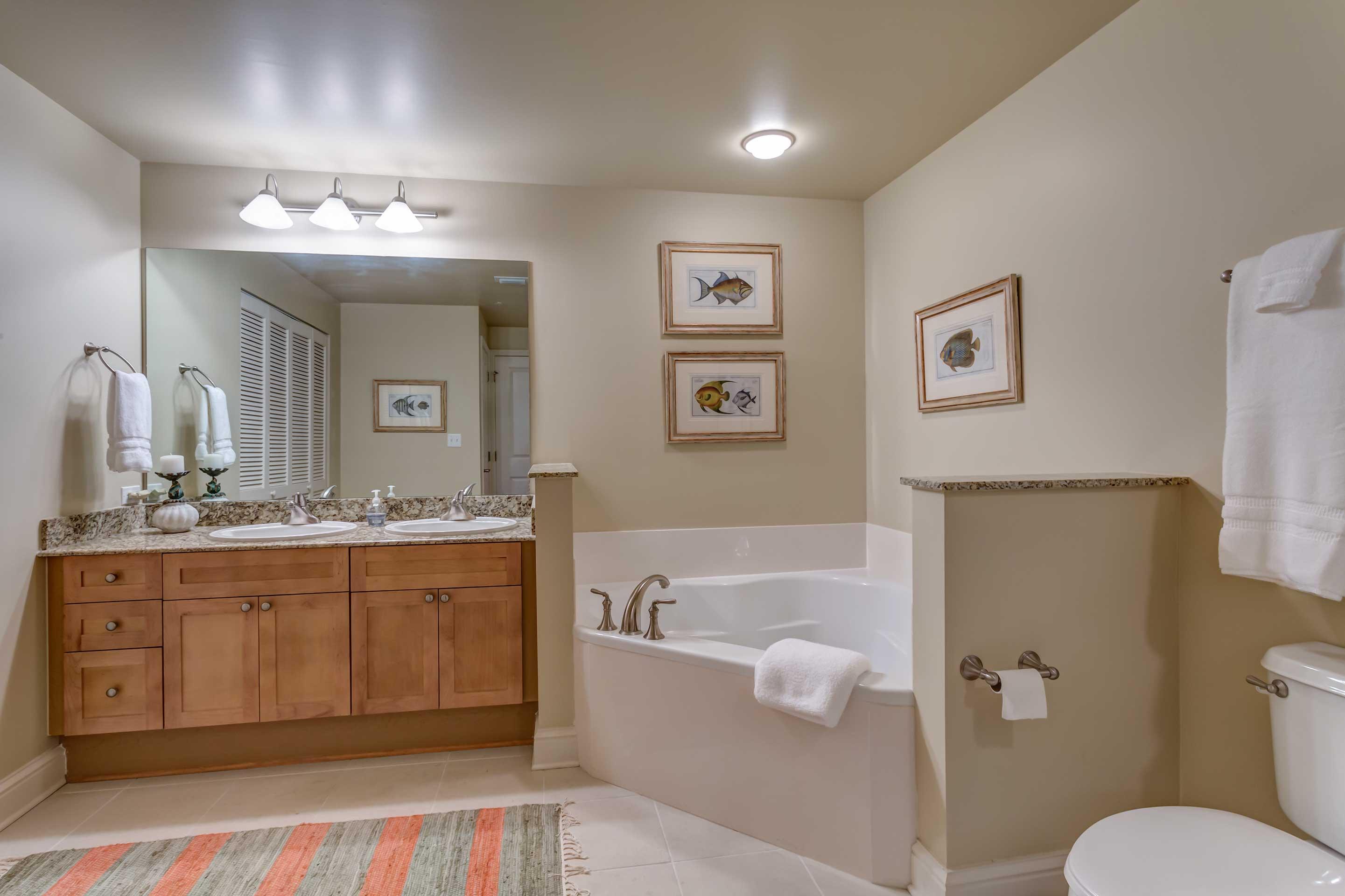 AQUA BEACHSIDE RESORT - Residential