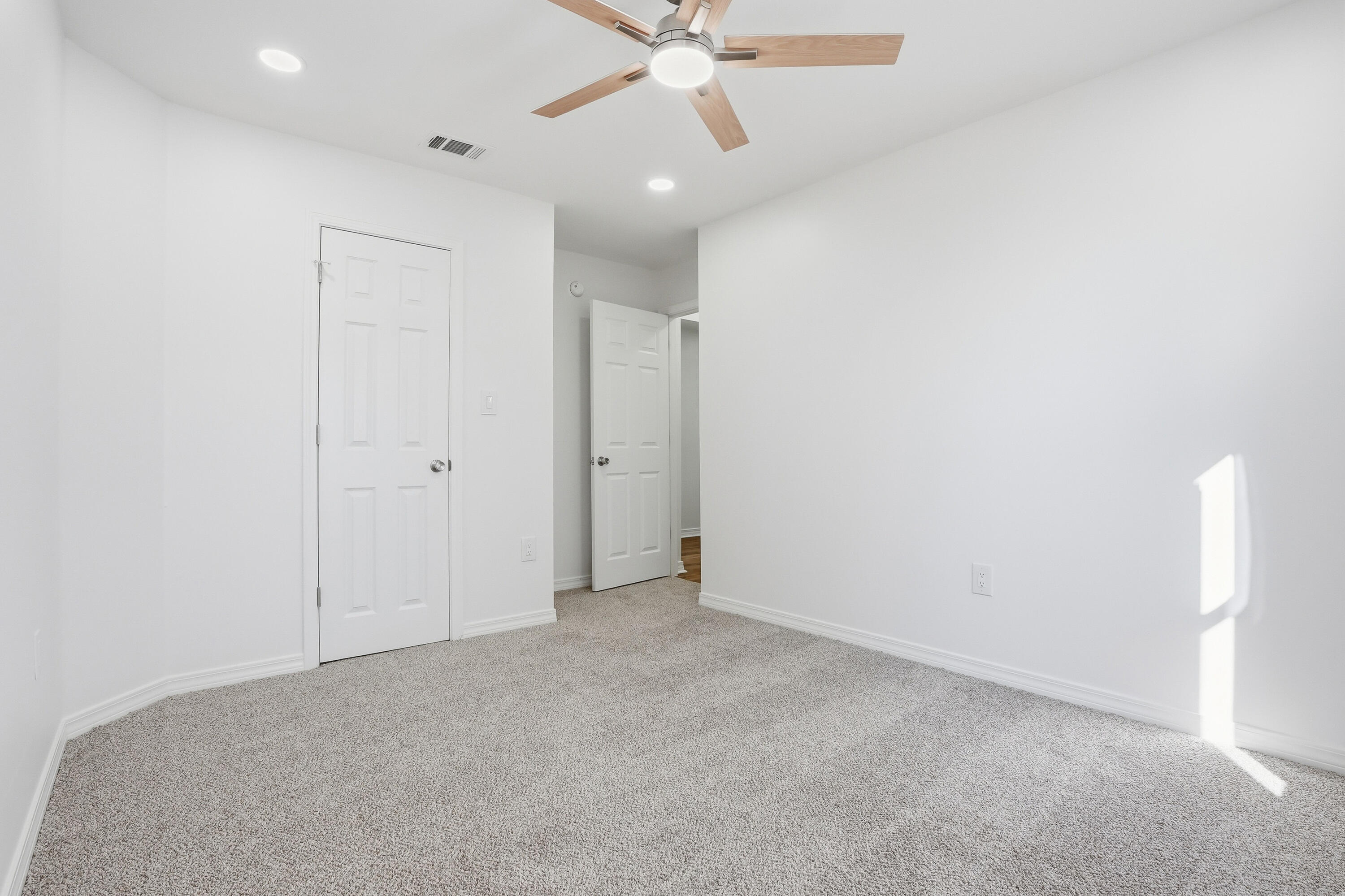 EMERALD VILLAGE S/D - Residential