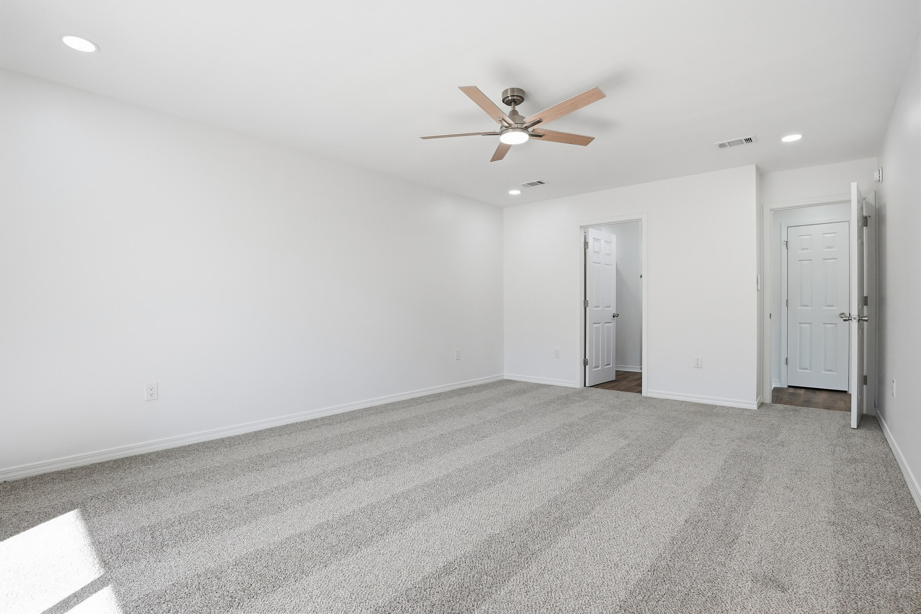 EMERALD VILLAGE S/D - Residential