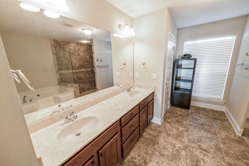 THE MEADOWS - Residential