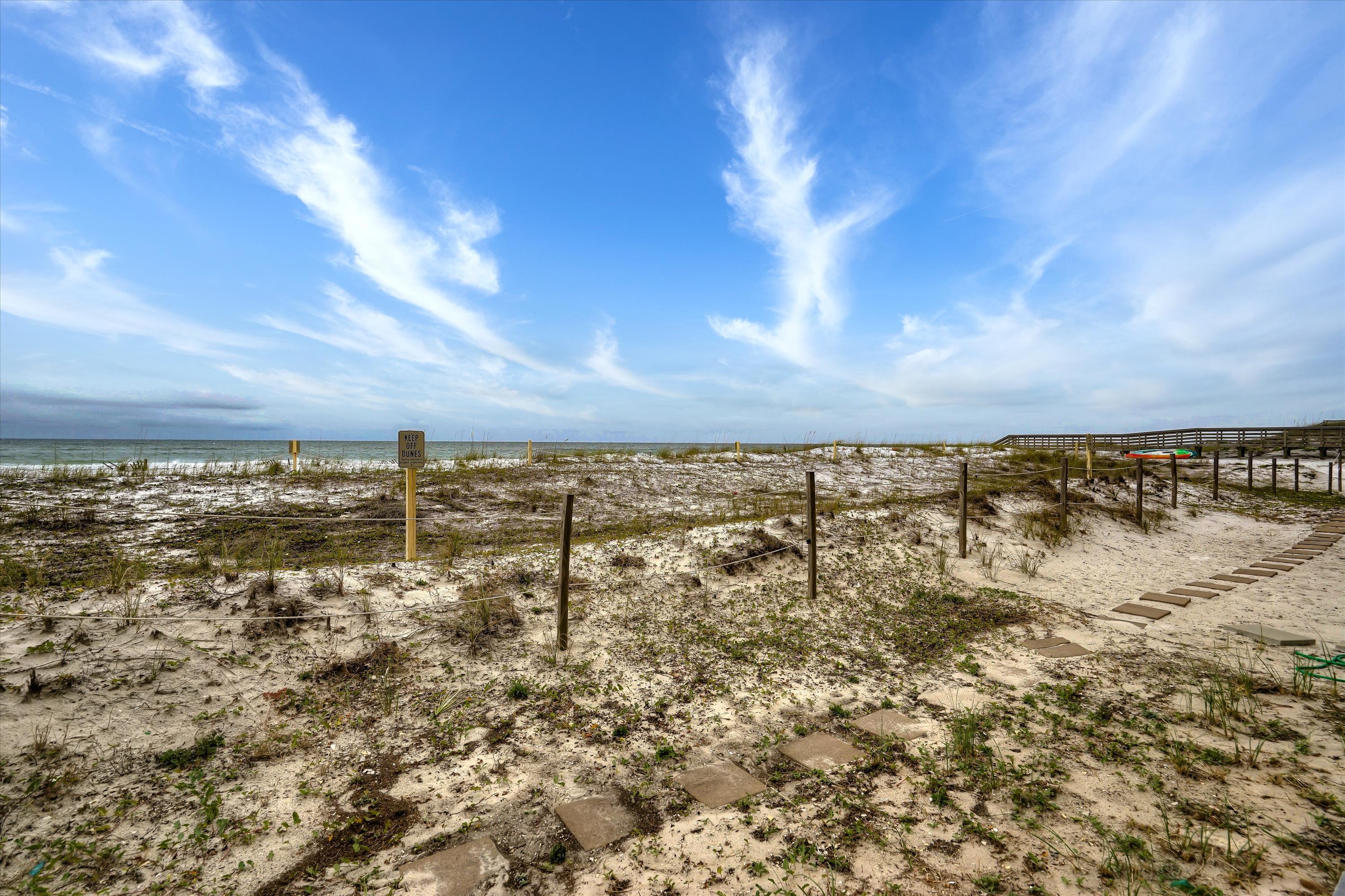 SURF DWELLER CONDO - Residential