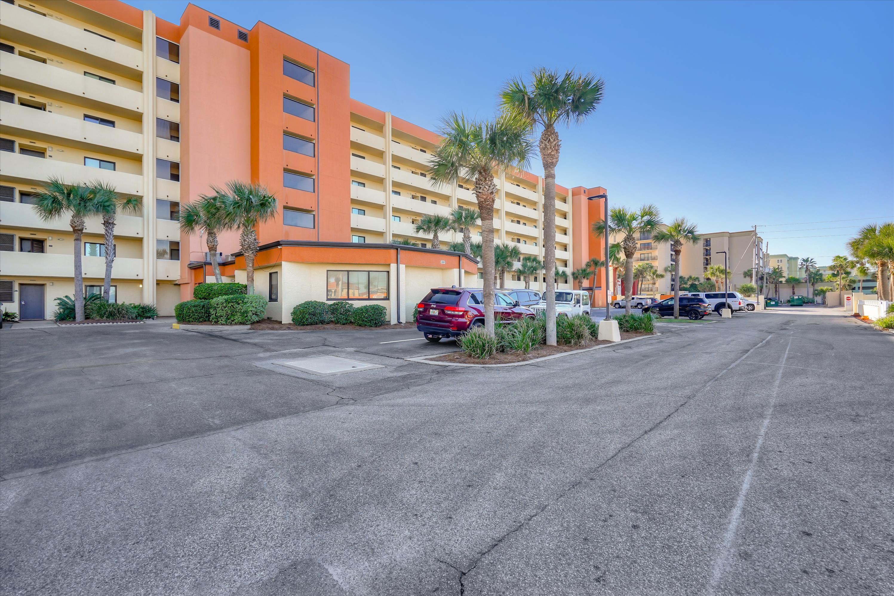 SURF DWELLER CONDO - Residential