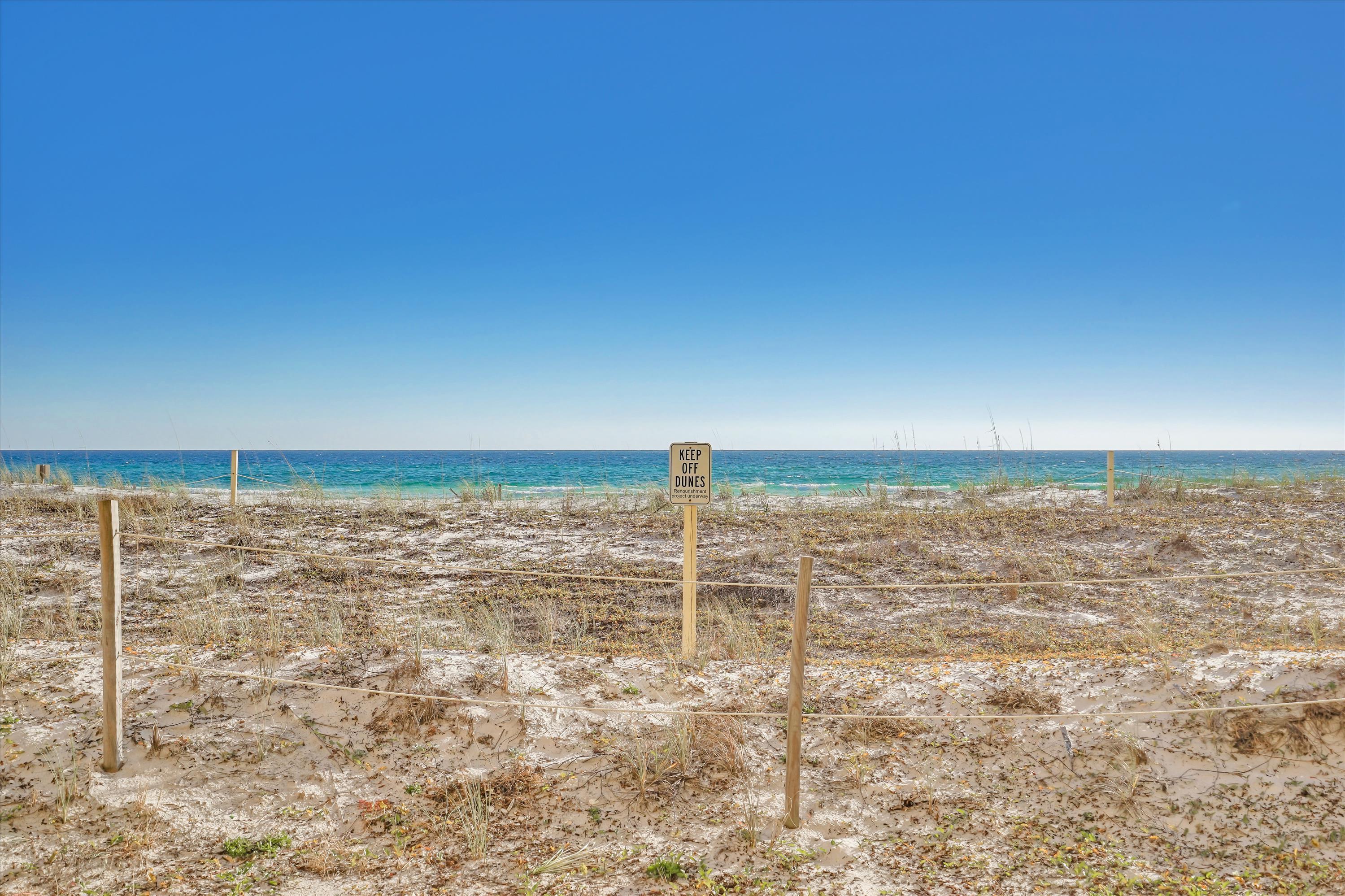 SURF DWELLER CONDO - Residential