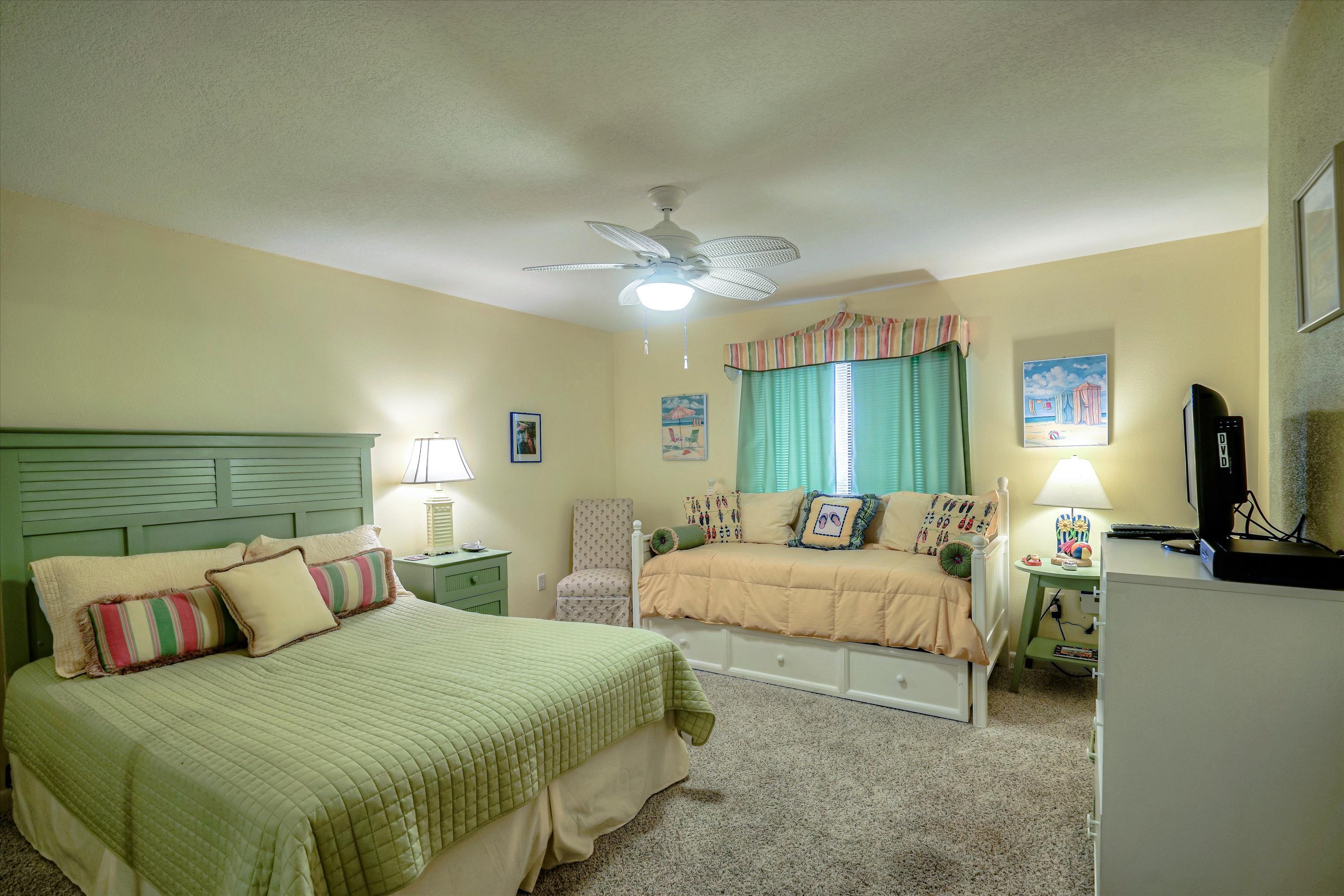 SURF DWELLER CONDO - Residential