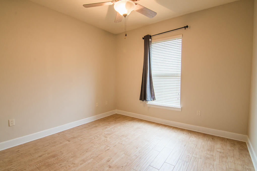 CHARDONNAY ESTATES - Residential