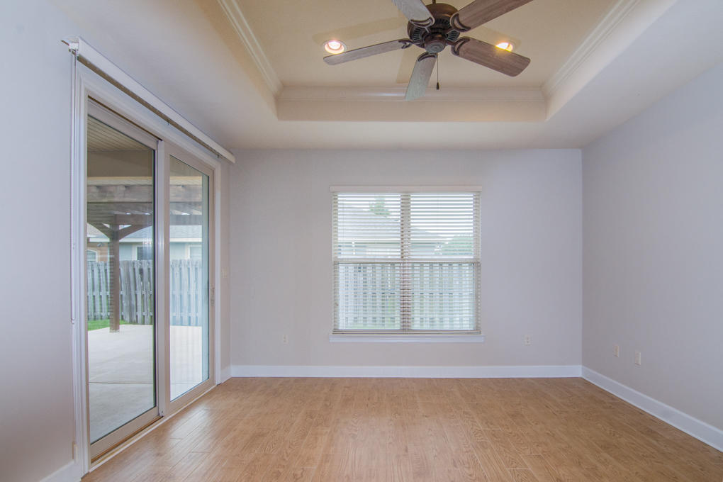 CHARDONNAY ESTATES - Residential