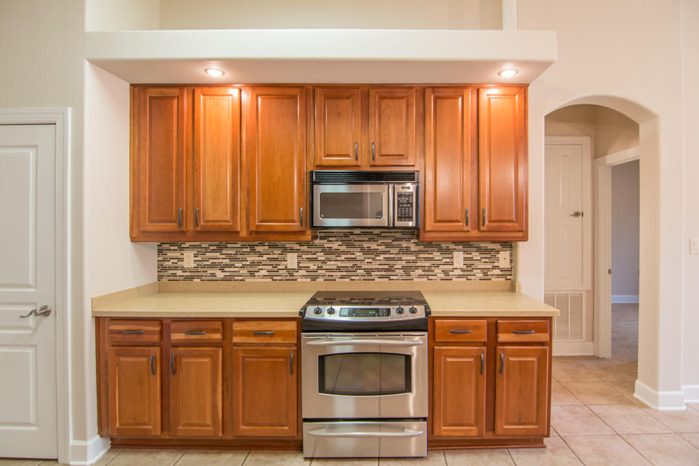 CHARDONNAY ESTATES - Residential