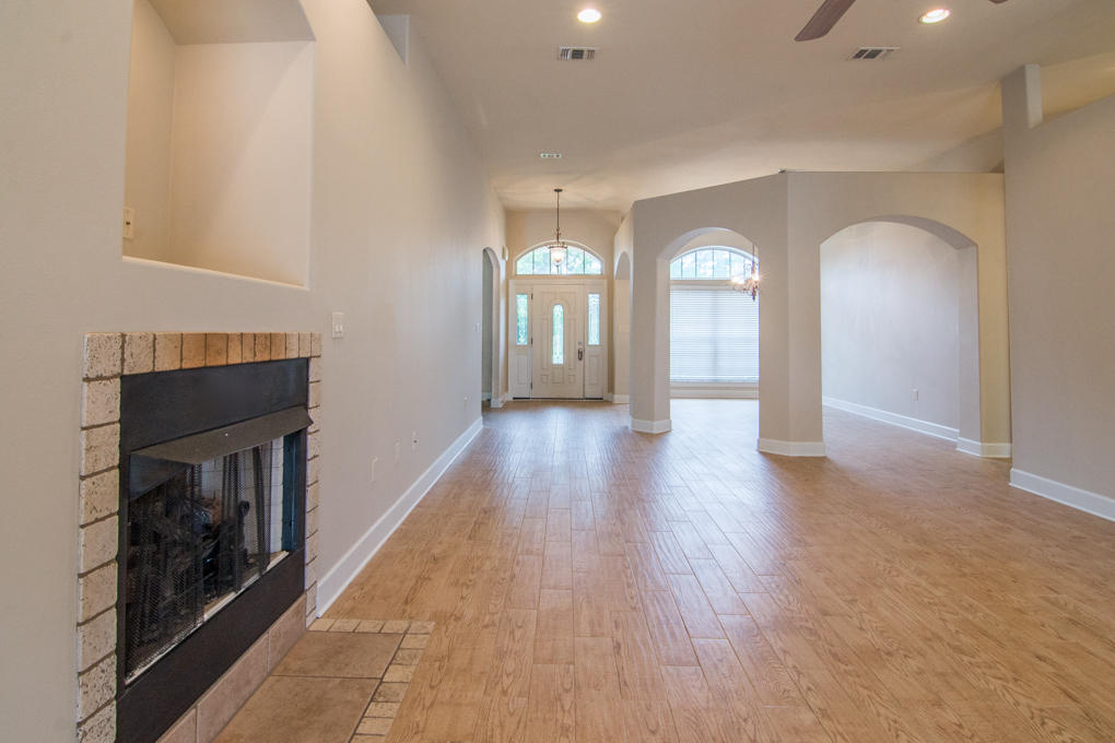 CHARDONNAY ESTATES - Residential