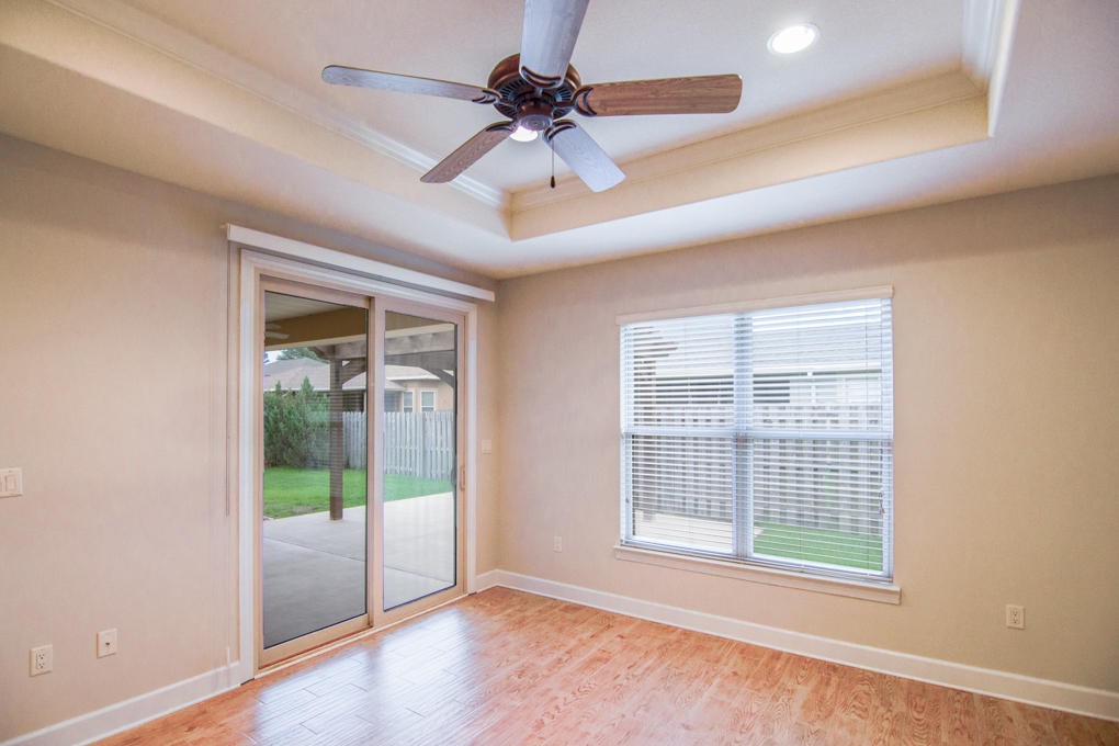 CHARDONNAY ESTATES - Residential