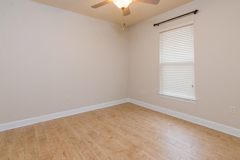 CHARDONNAY ESTATES - Residential