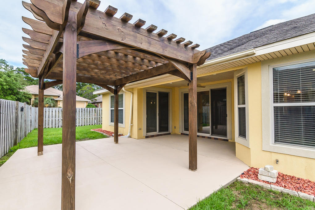 CHARDONNAY ESTATES - Residential