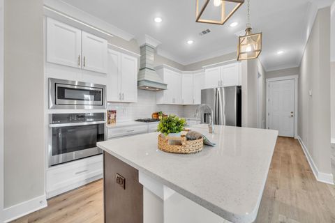 A home in Niceville