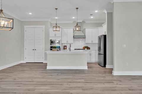 A home in Niceville
