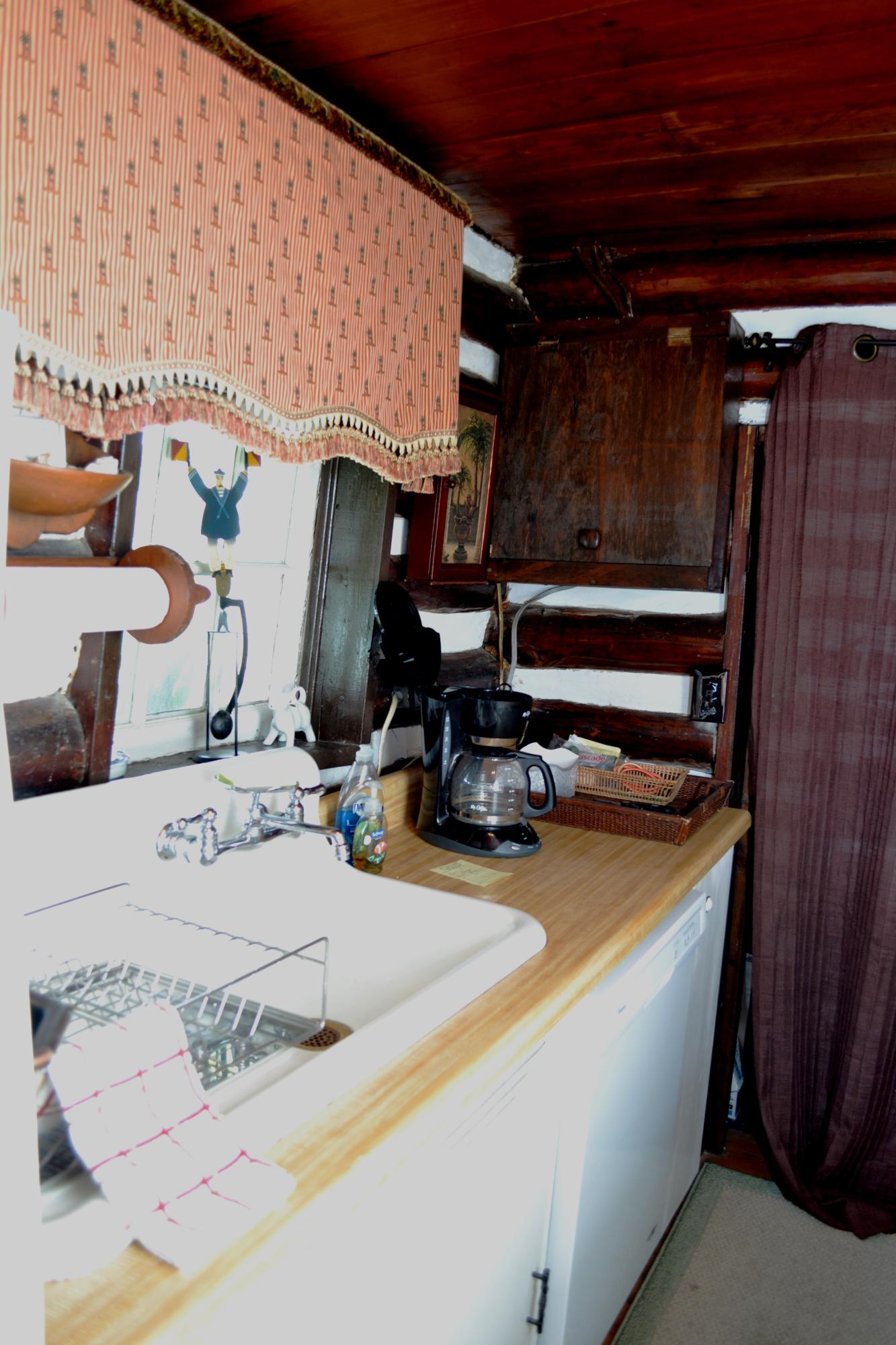 LAGUNA BEACH - Residential