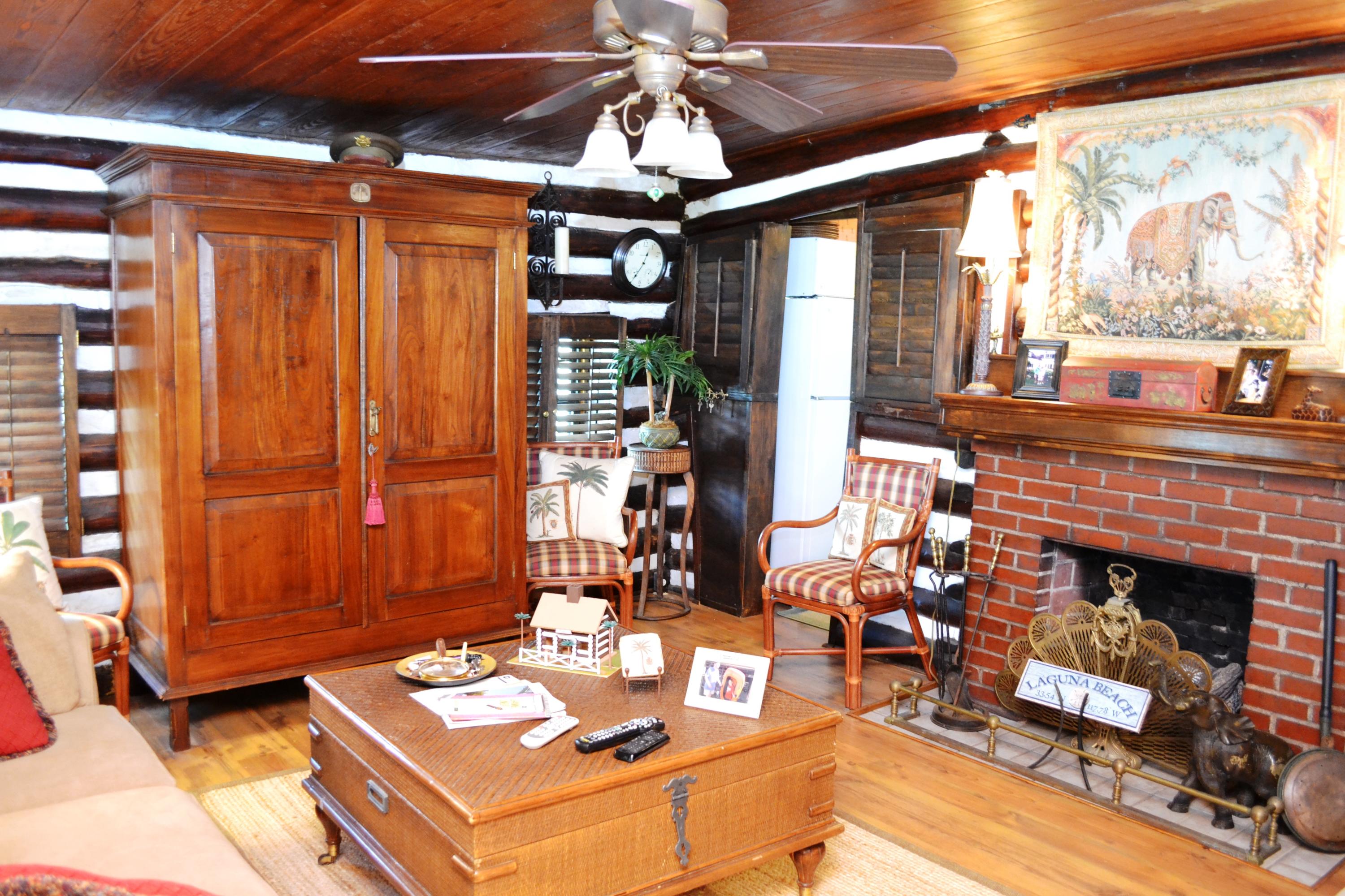 LAGUNA BEACH - Residential