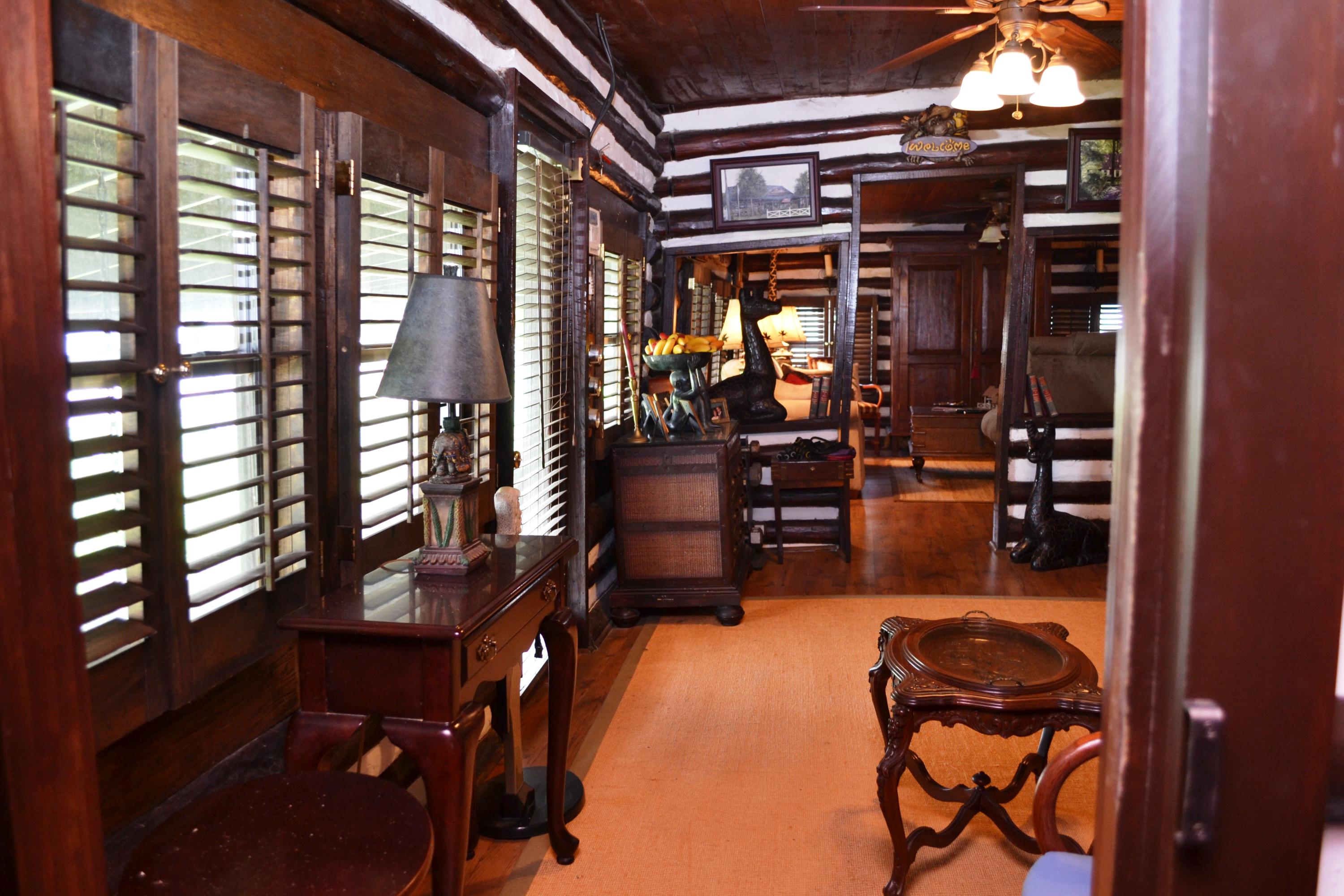 LAGUNA BEACH - Residential