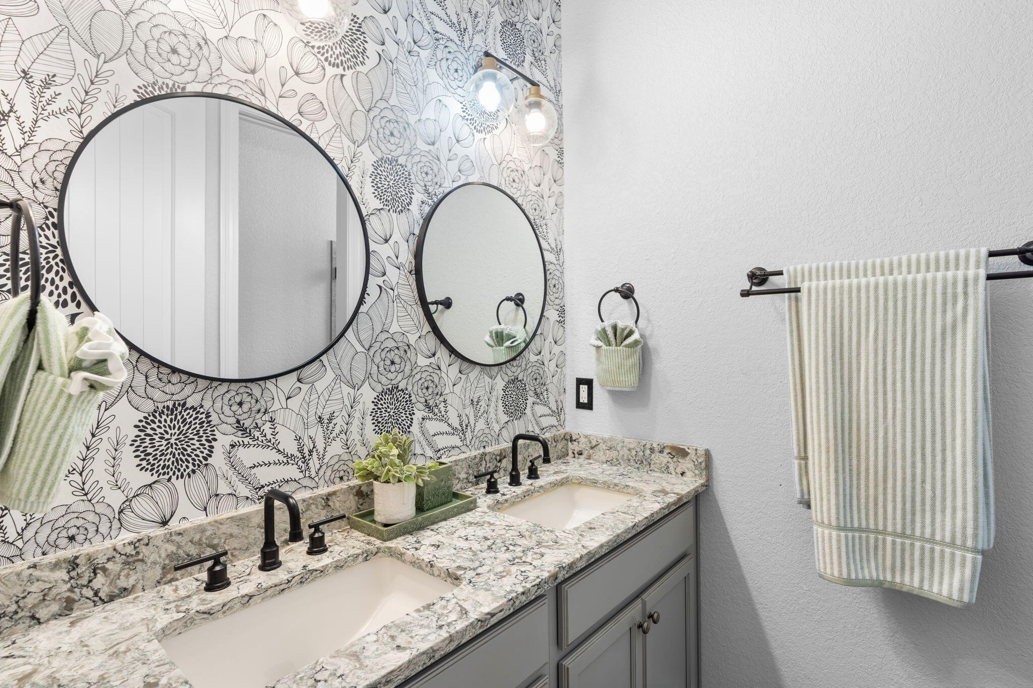 EMERALD BAY PH 1-B - Residential