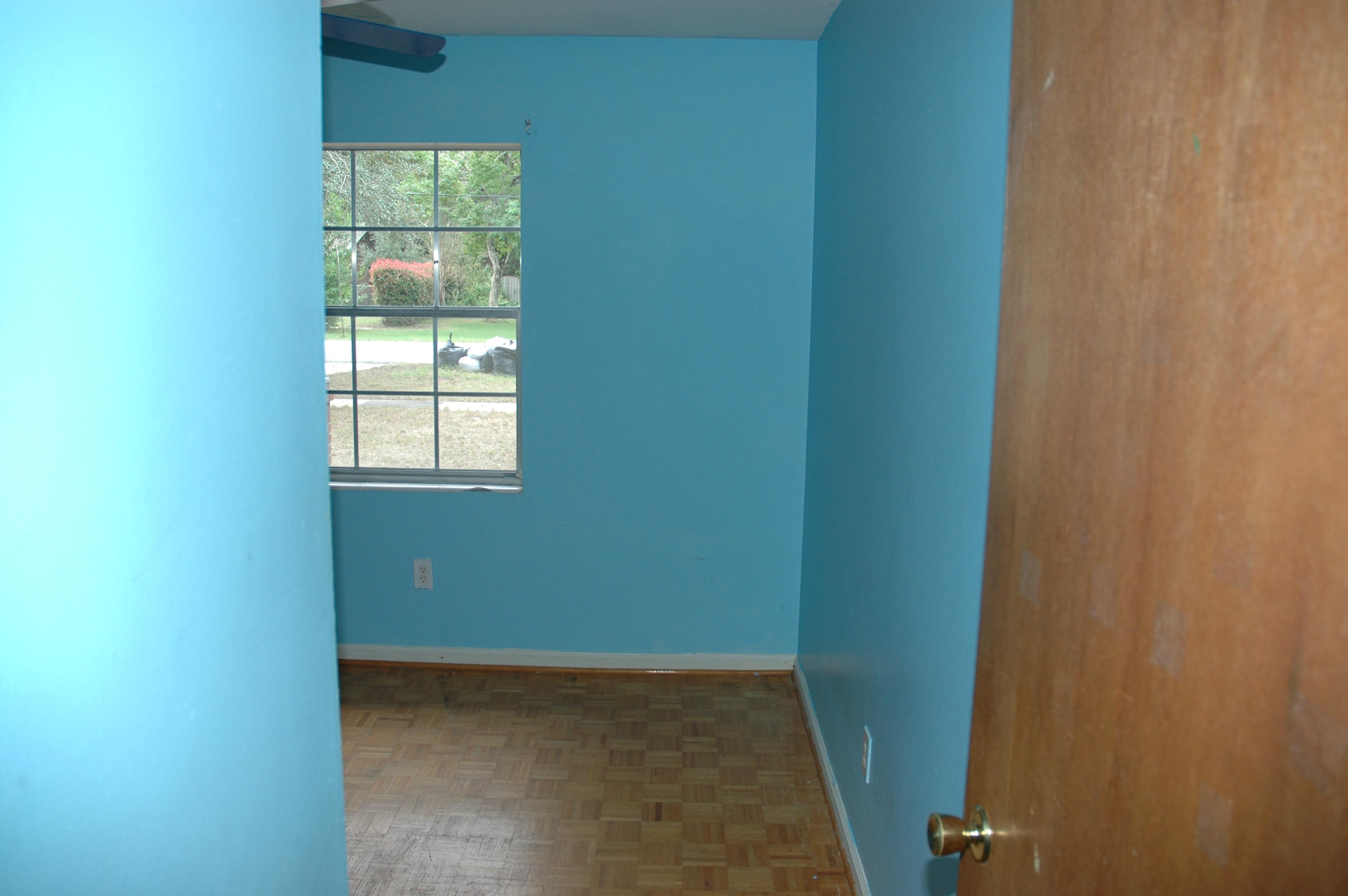 CAROL ANNE MANOR - Residential