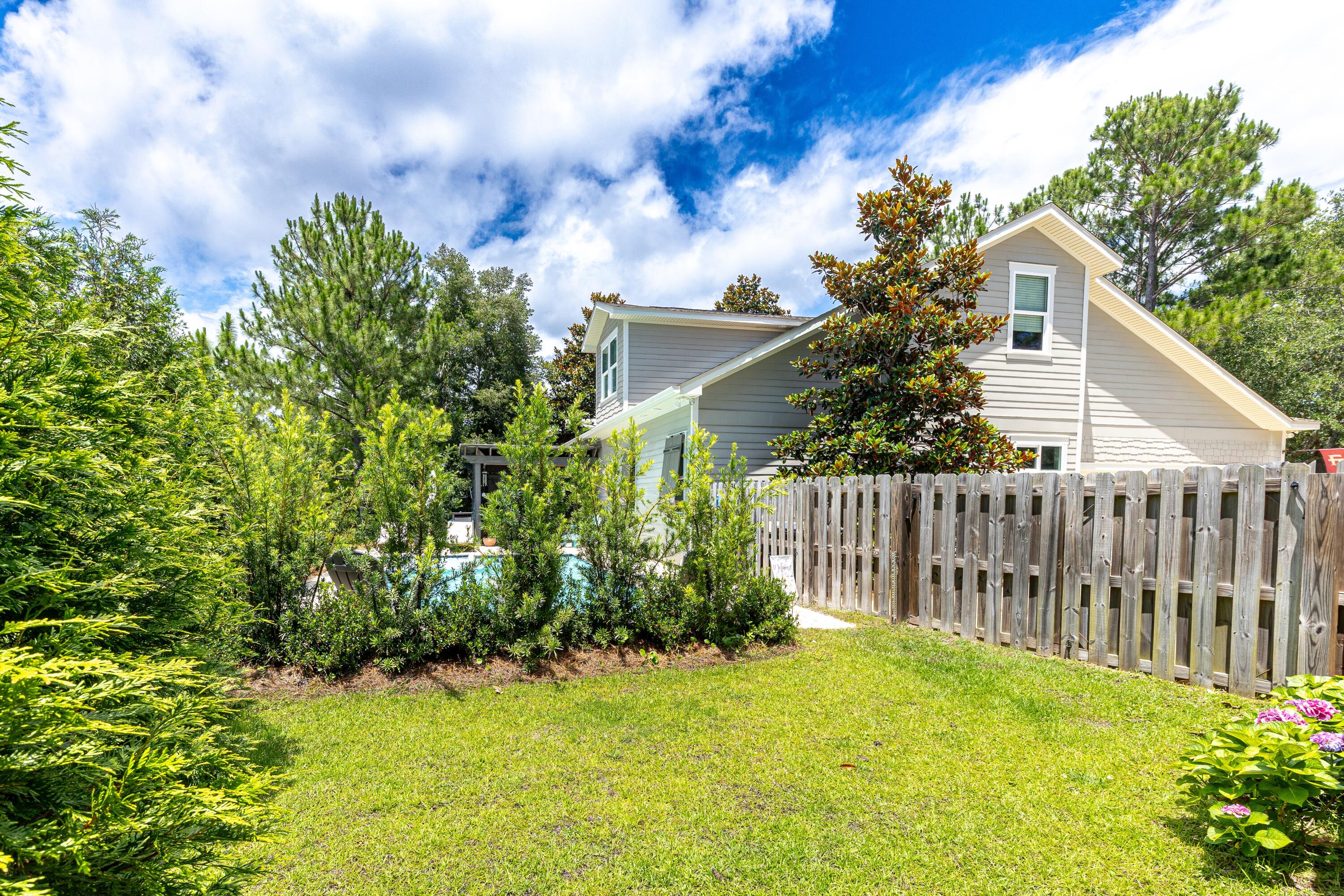 BOTANY BAYOU - Residential