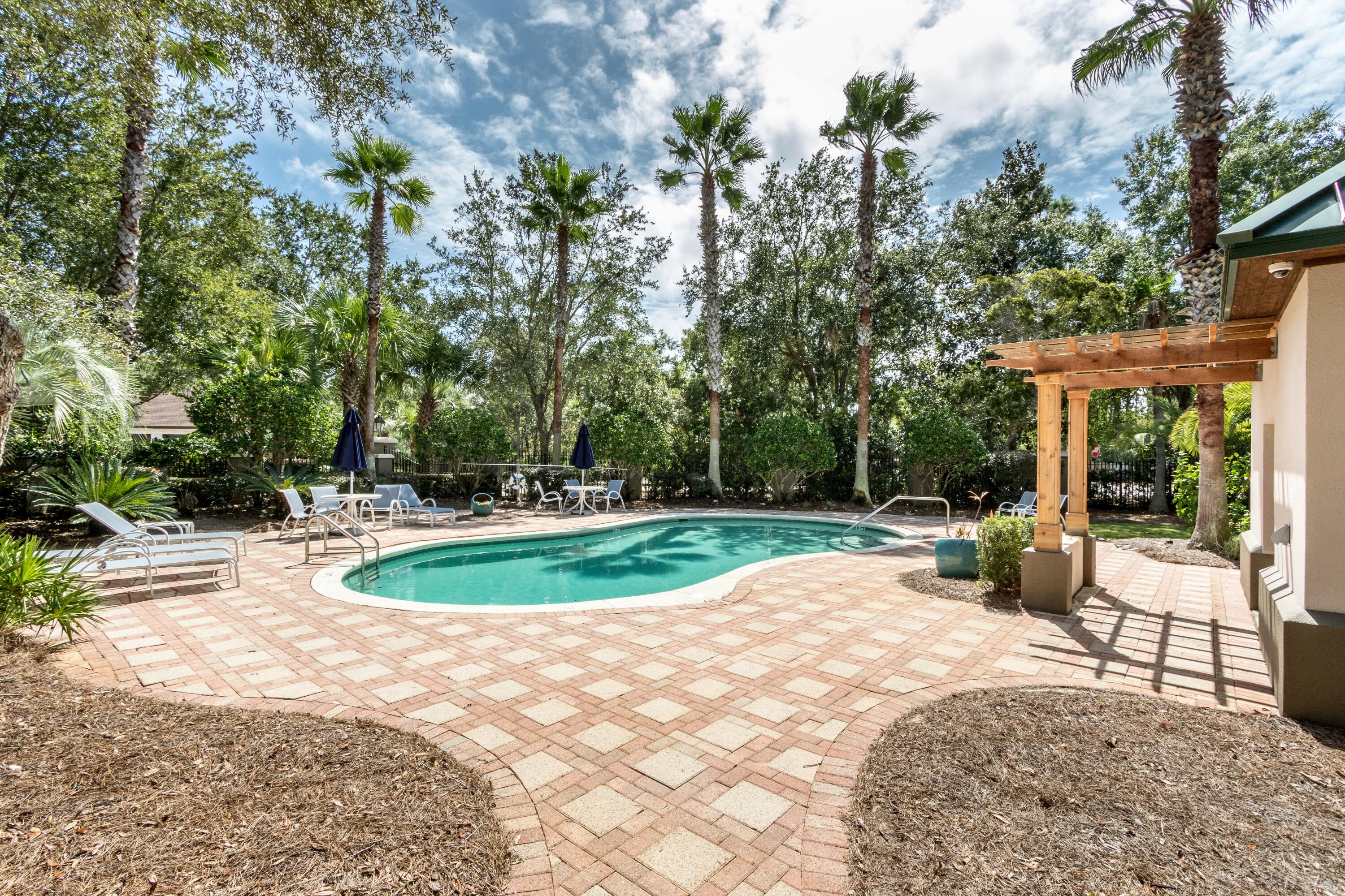 BOTANY BAYOU - Residential