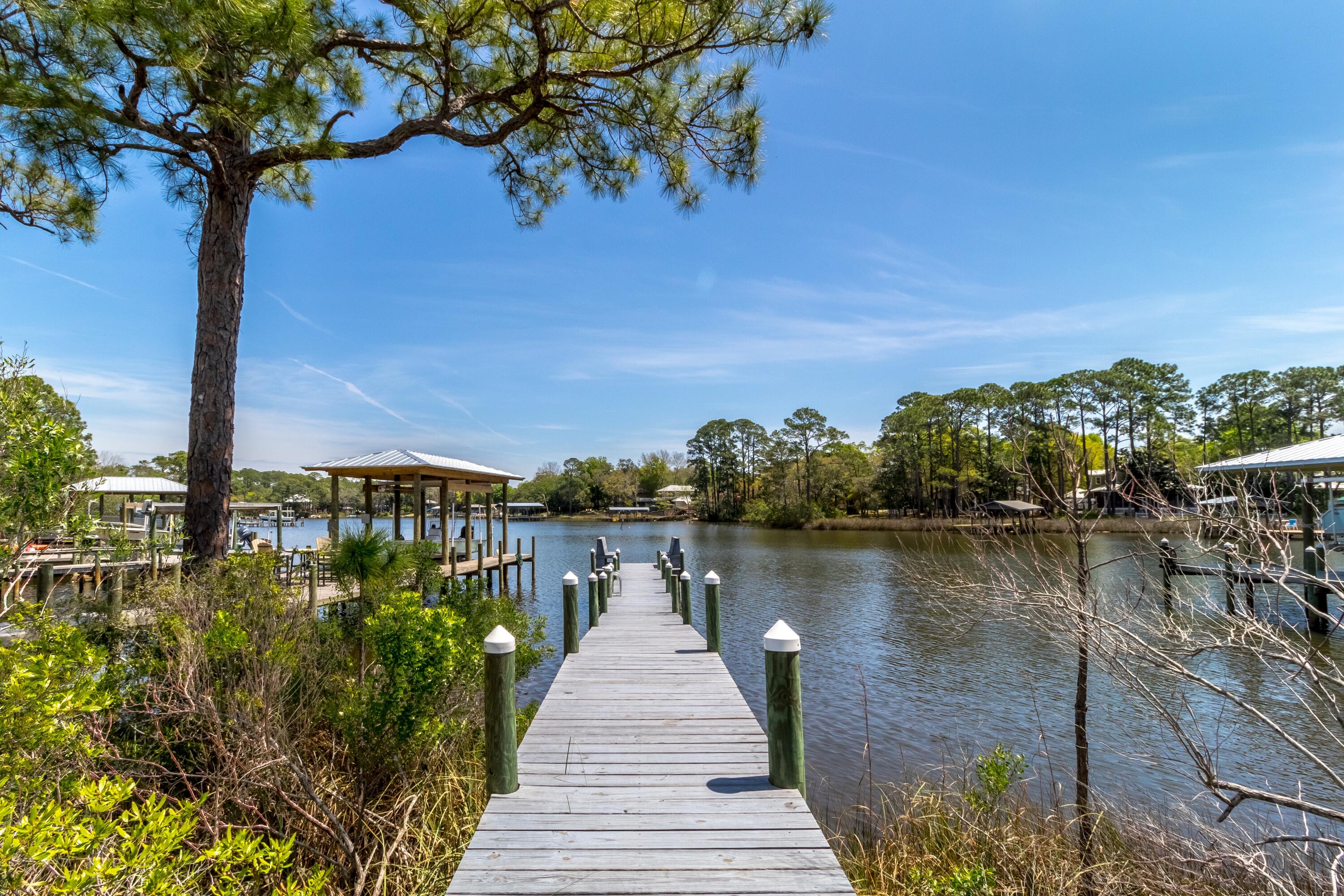 BOTANY BAYOU - Residential